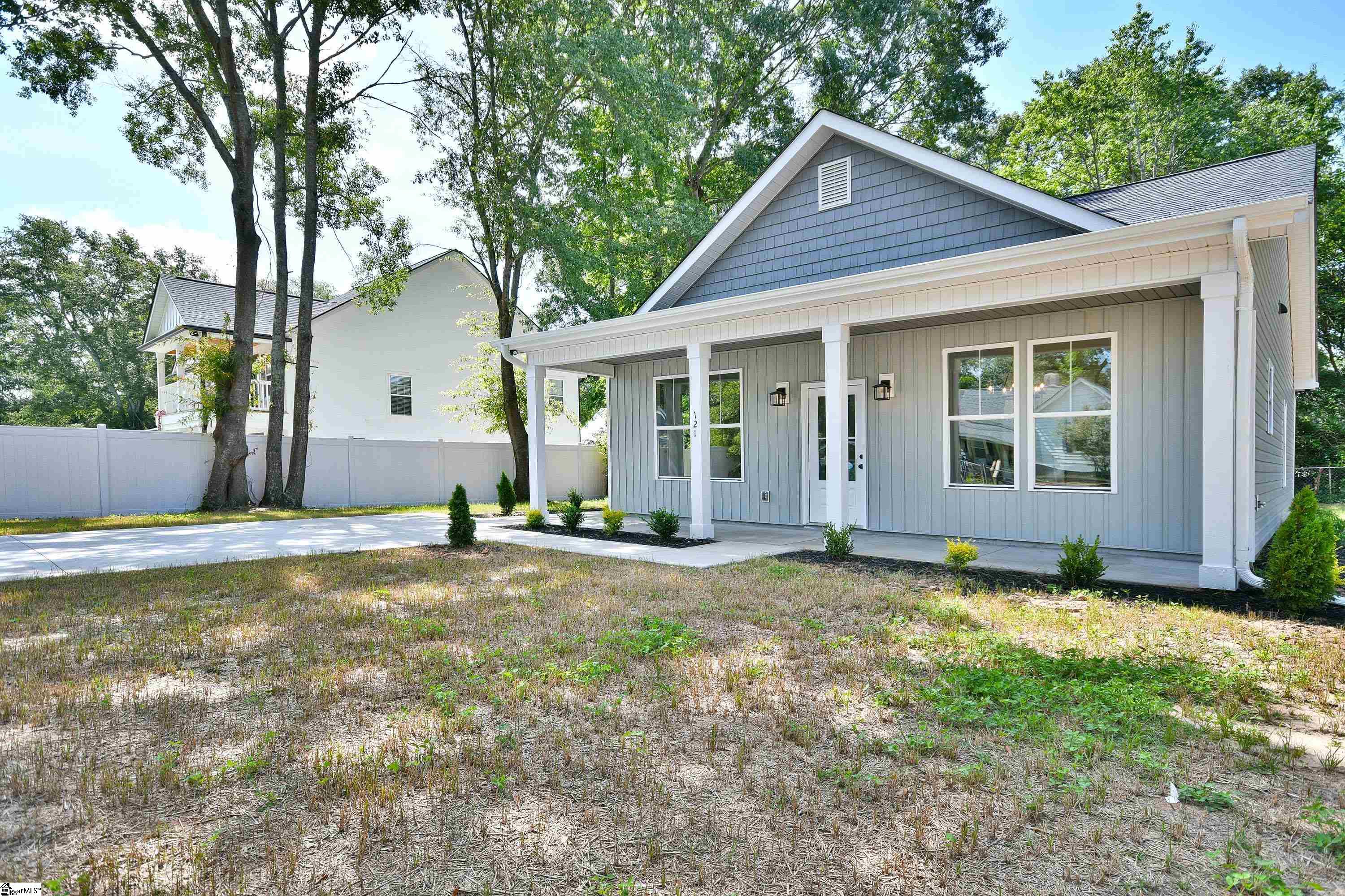 121 W Second Street Williamston, SC 29697-2211