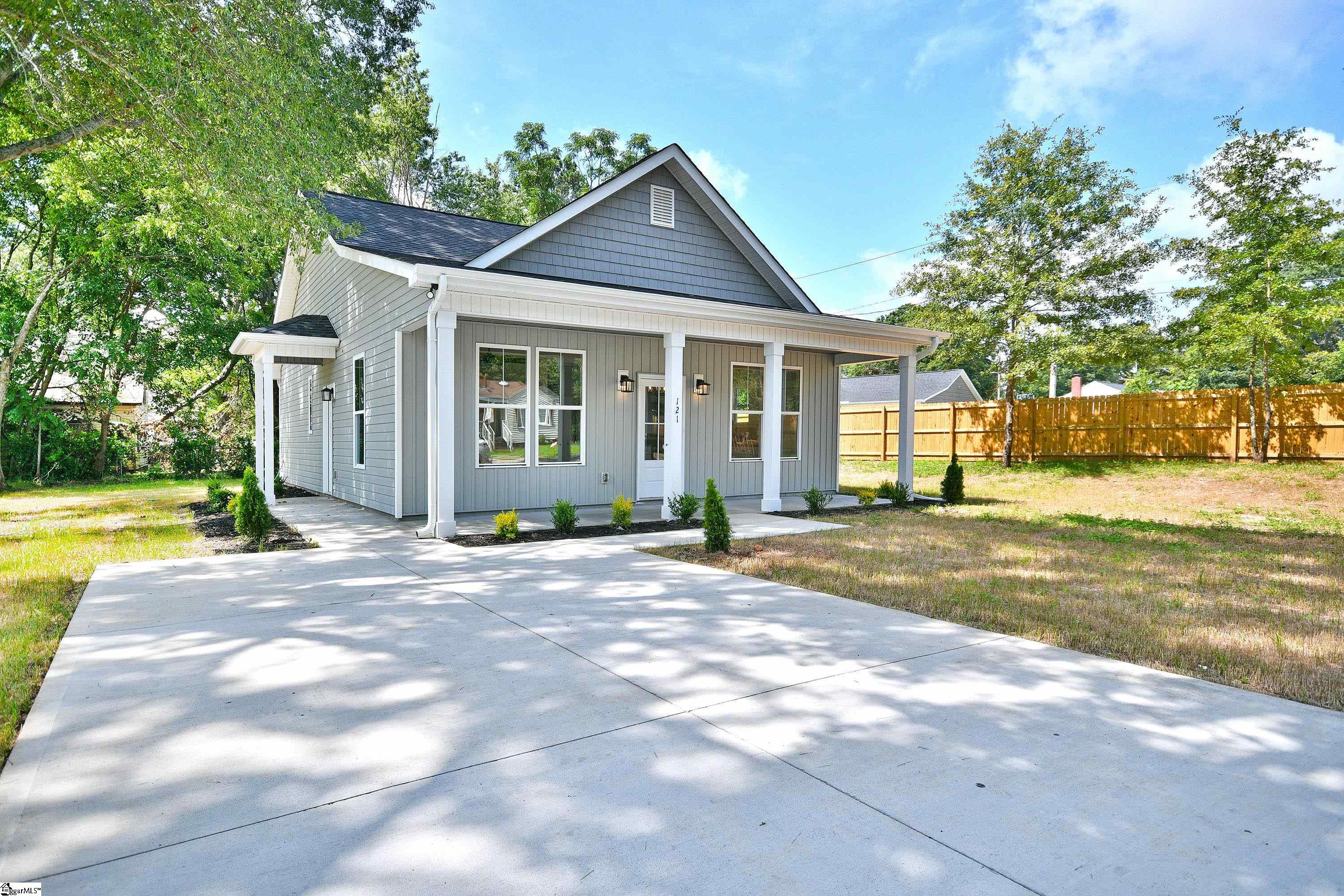 121 W Second Street Williamston, SC 29697-2211