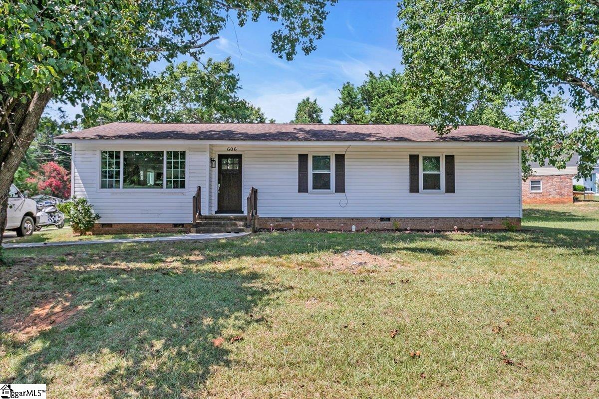 606 Davenport Road Simpsonville, SC 29680