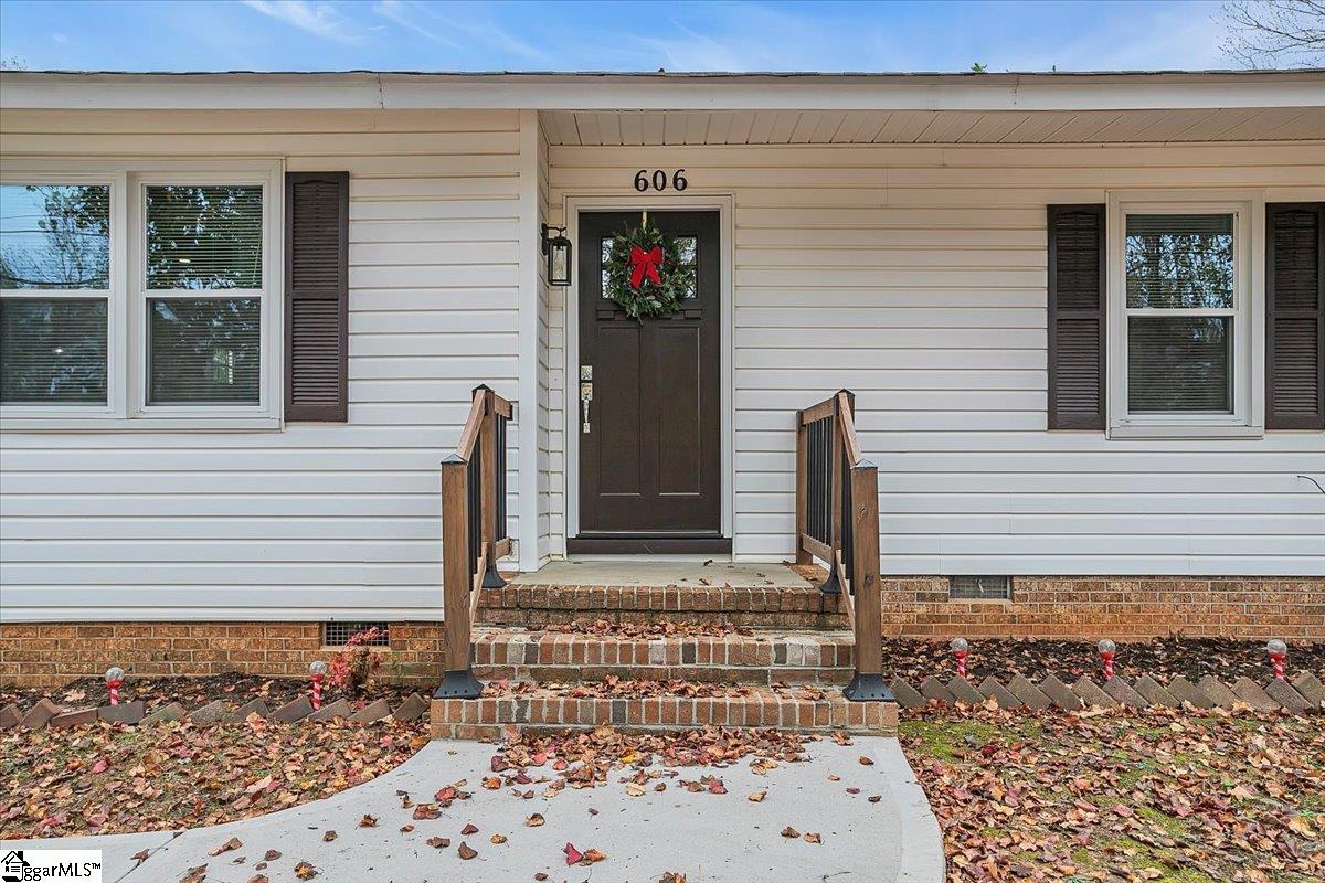 606 Davenport Road Simpsonville, SC 29680