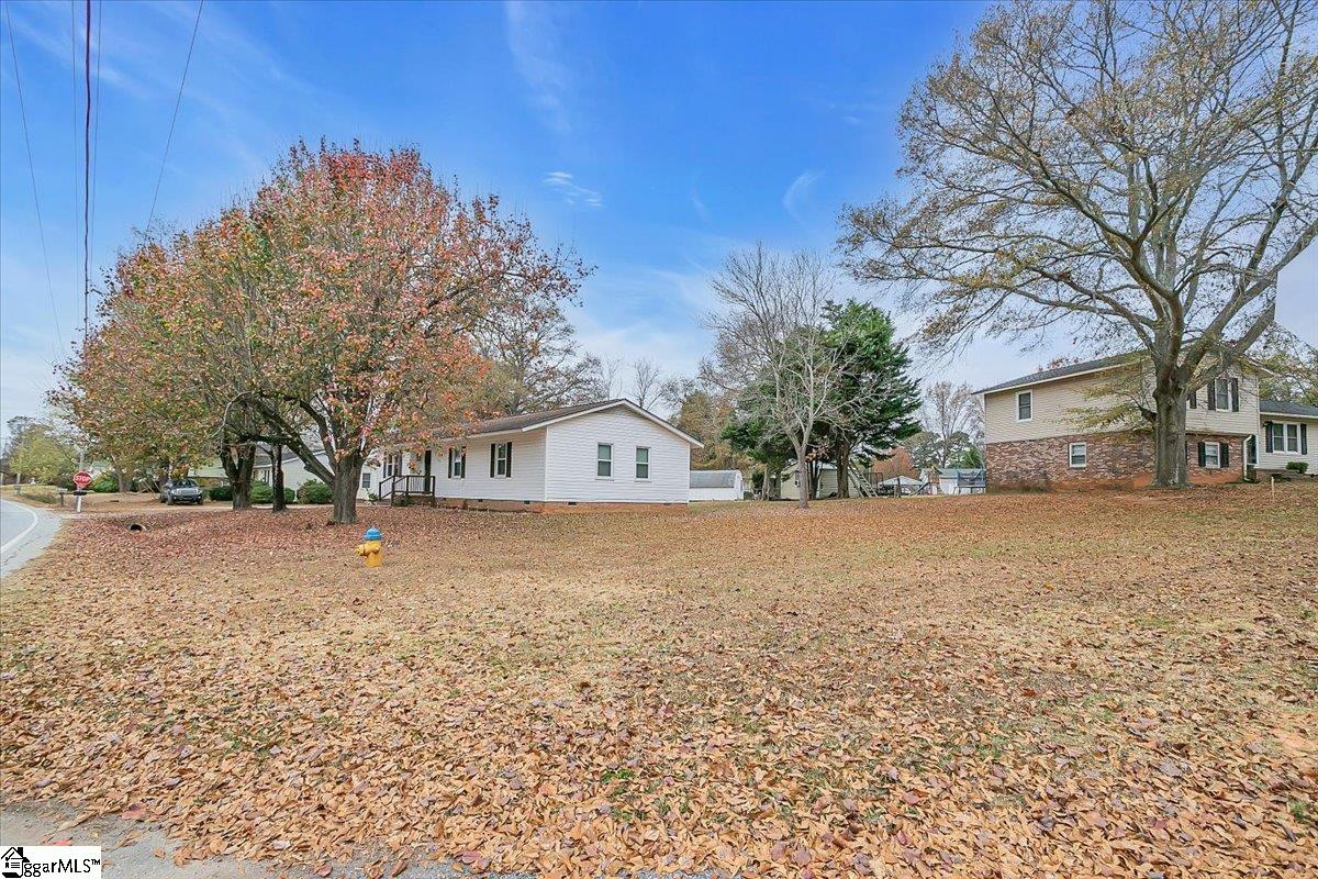 606 Davenport Road Simpsonville, SC 29680