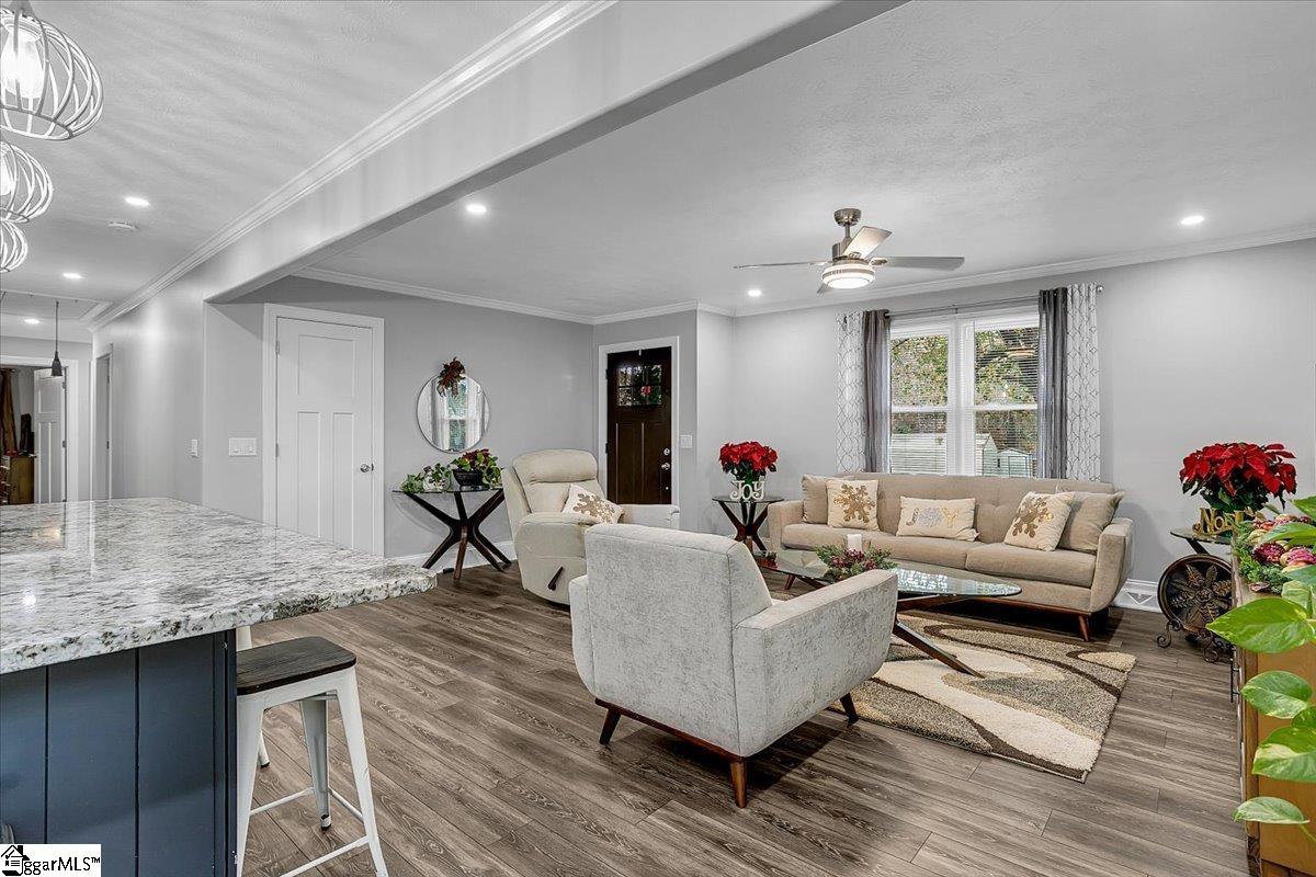 606 Davenport Road Simpsonville, SC 29680