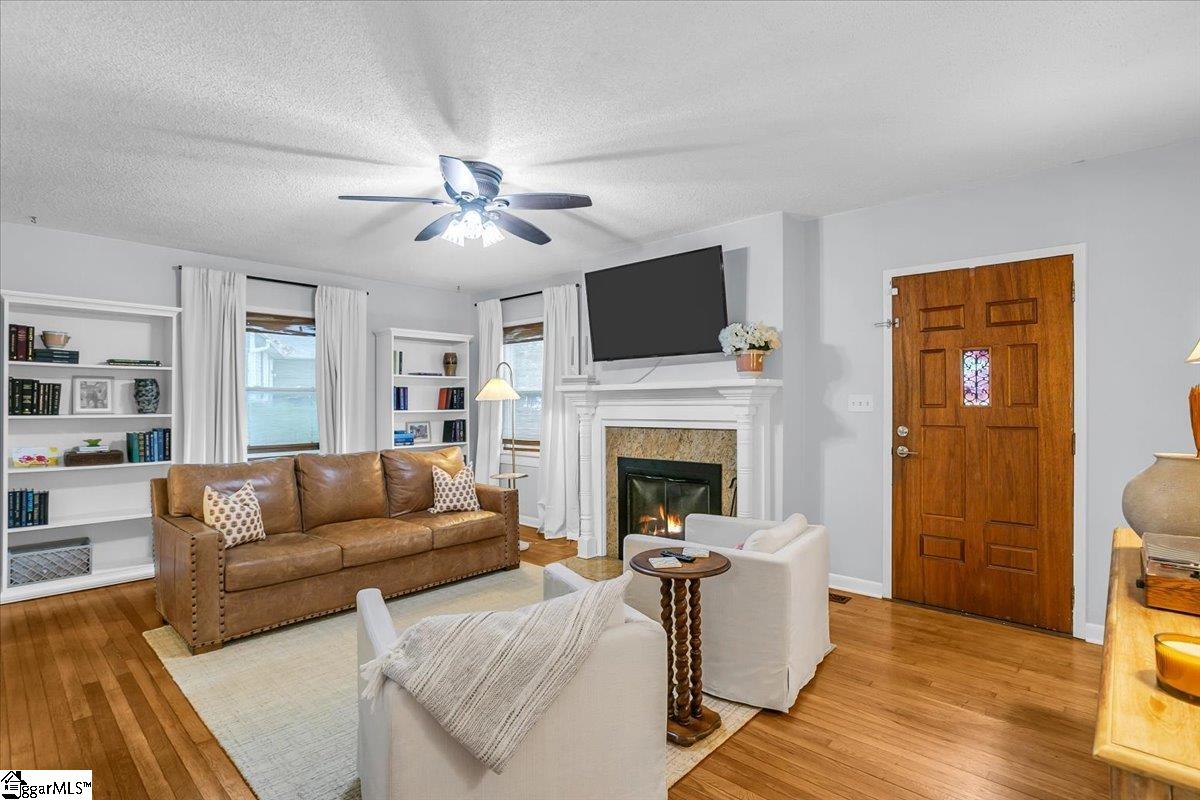 145 Cambridge Circle Spartanburg, SC 29306