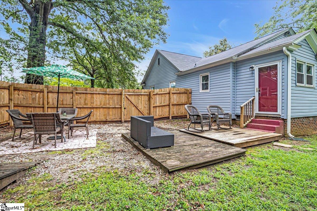 145 Cambridge Circle Spartanburg, SC 29306