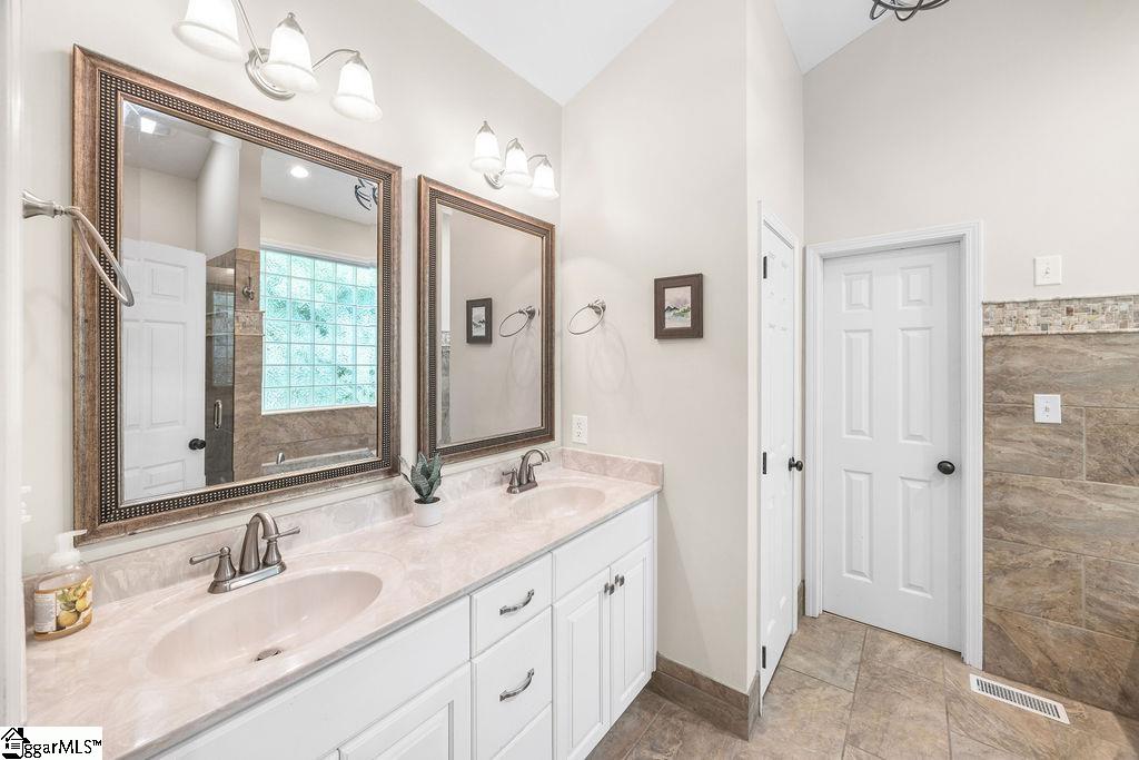 110 Woodranch Lane Moore, SC 29369