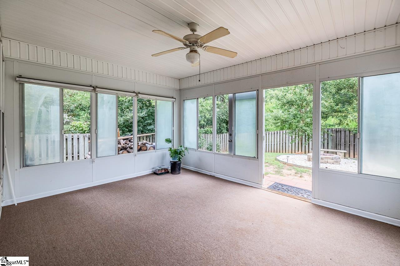 203 Crown Empire Court Simpsonville, SC 29681