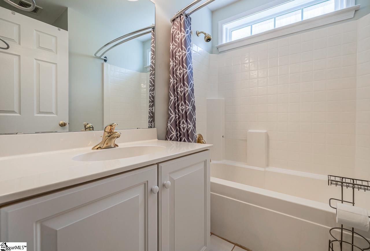 203 Crown Empire Court Simpsonville, SC 29681