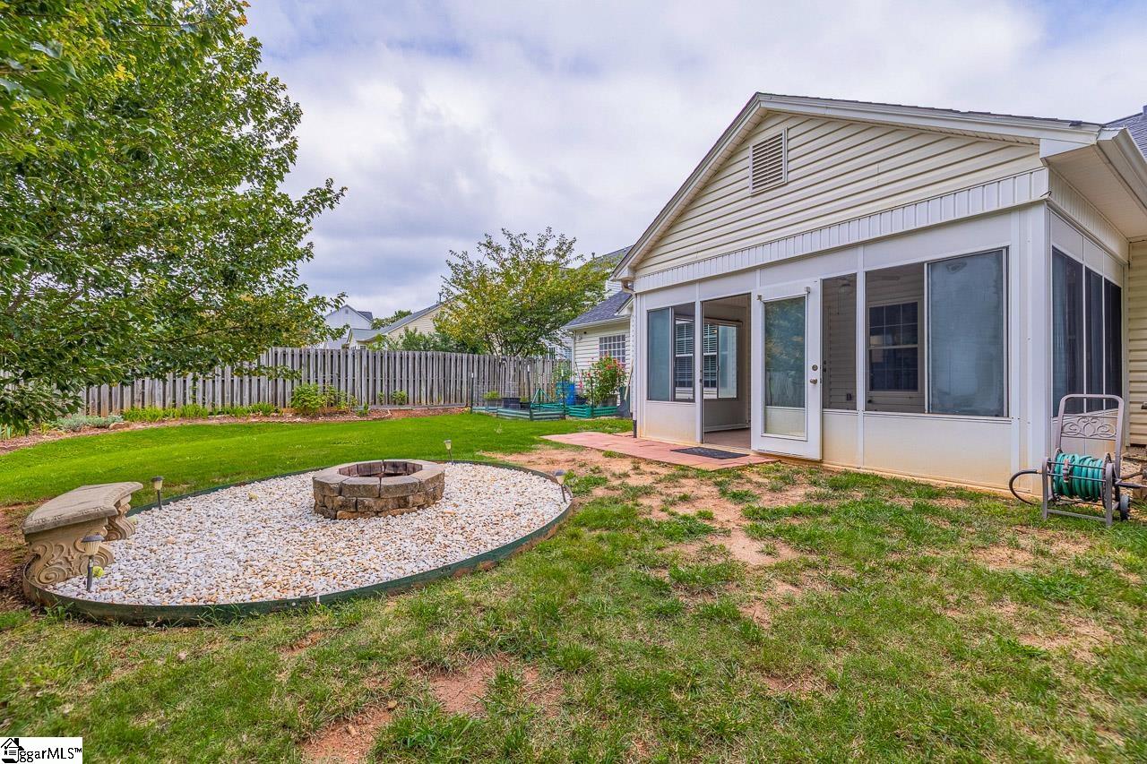 203 Crown Empire Court Simpsonville, SC 29681