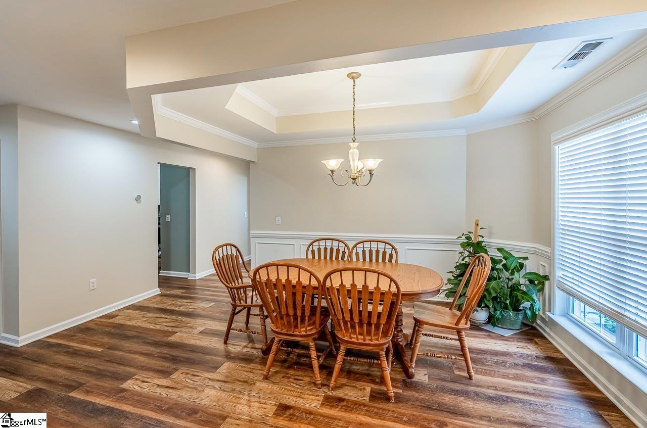 203 Crown Empire Court Simpsonville, SC 29681