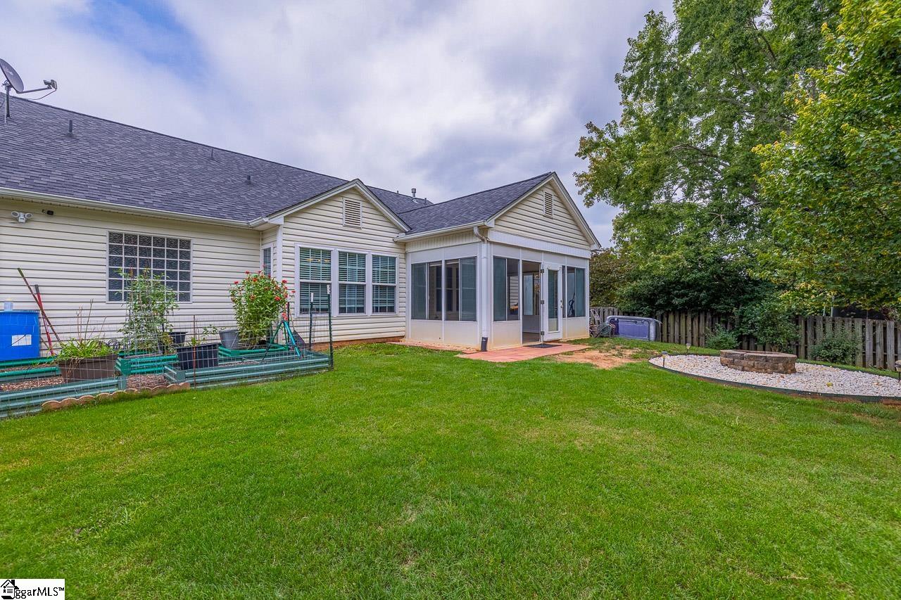 203 Crown Empire Court Simpsonville, SC 29681