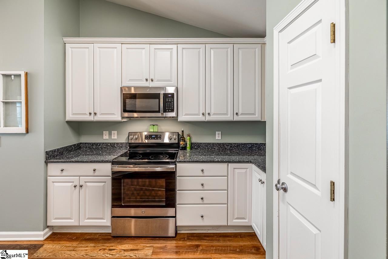 203 Crown Empire Court Simpsonville, SC 29681