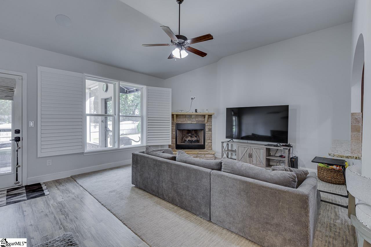 505 E Czardas Way Woodruff, SC 29388