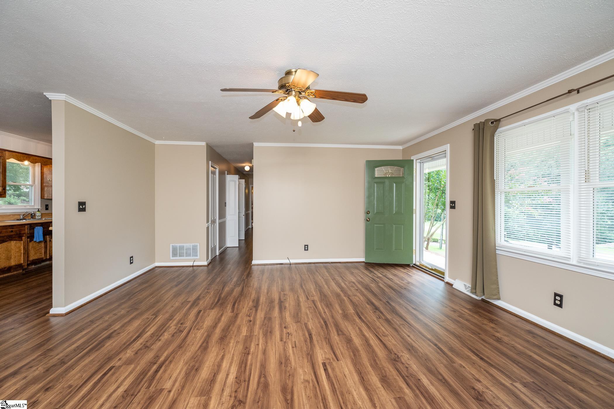 11 Dell Circle Travelers Rest, SC 29690