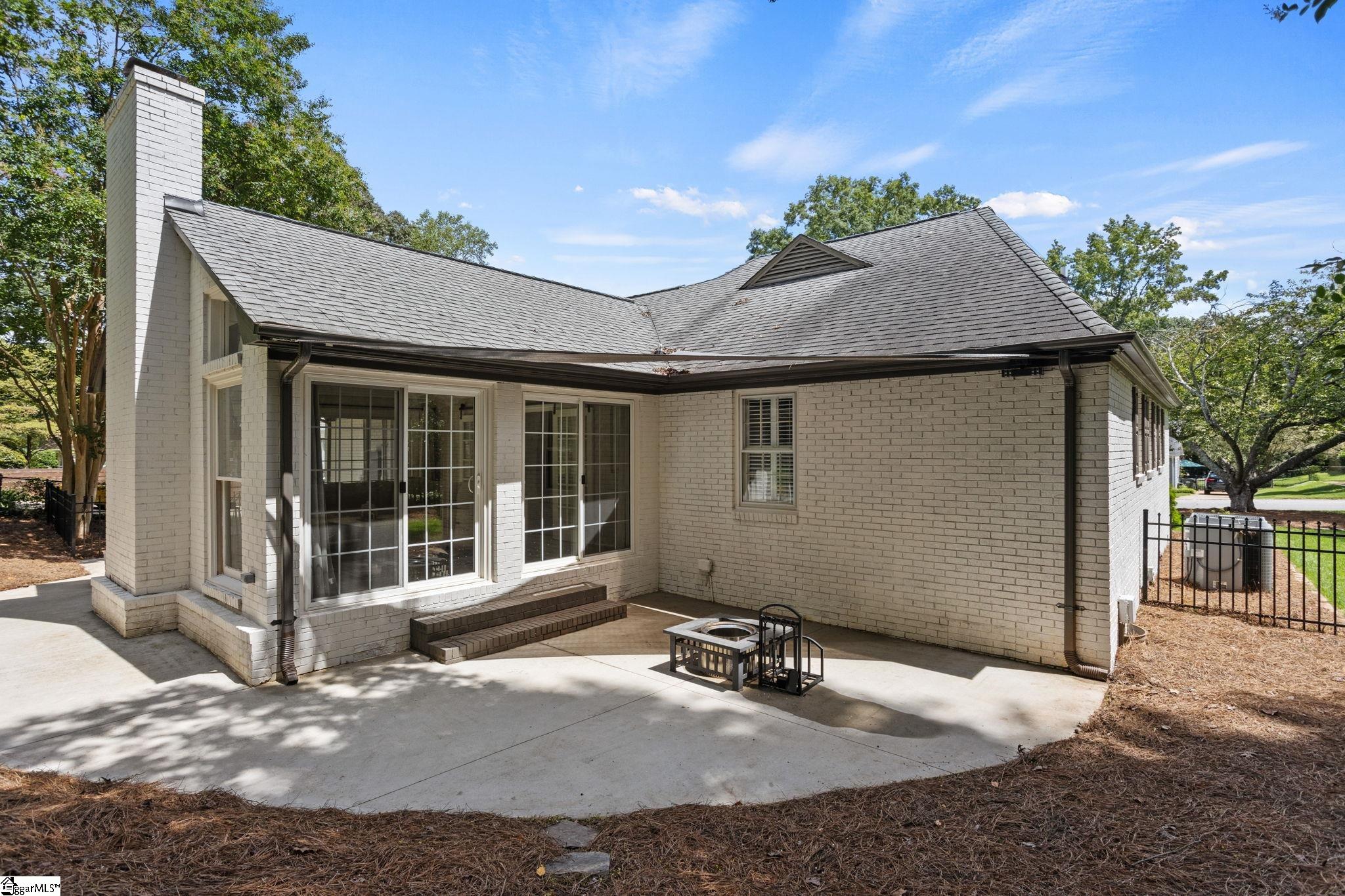 4940 Crosscreek Lane Greenville, SC 29615