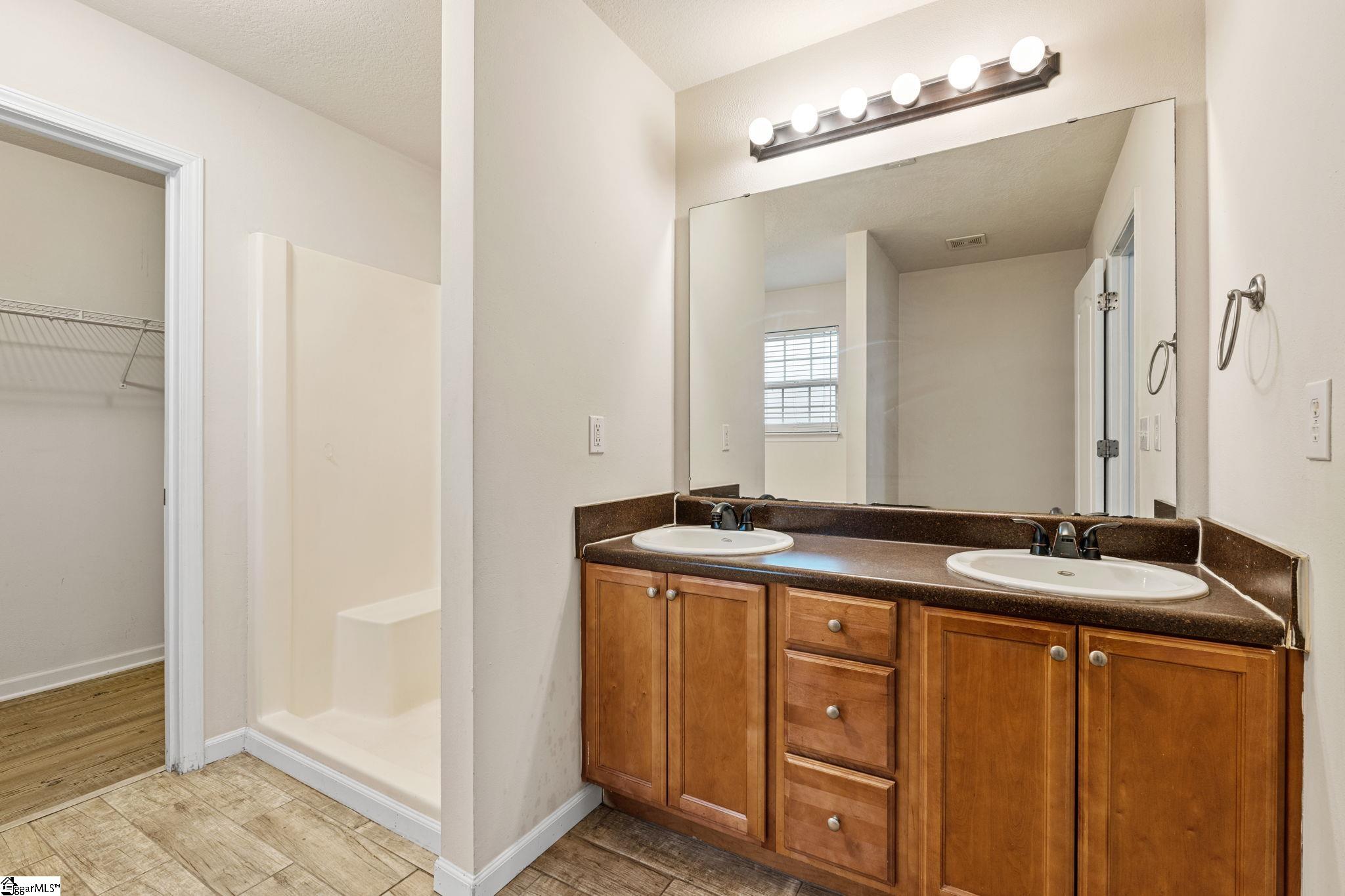 5 Ivory Arch Court Simpsonville, SC 29681