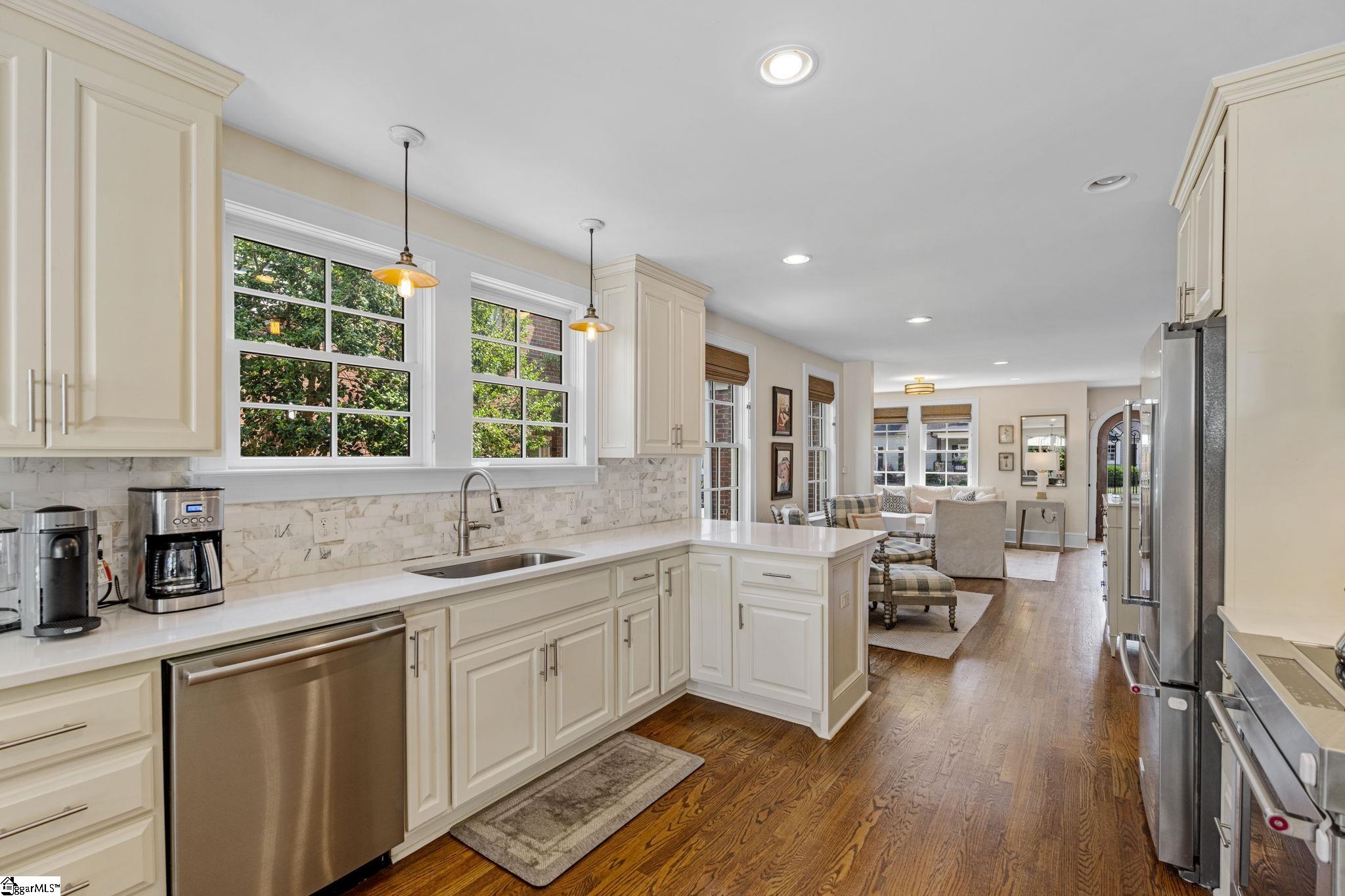 138 Lanneau Drive Greenville, SC 29605