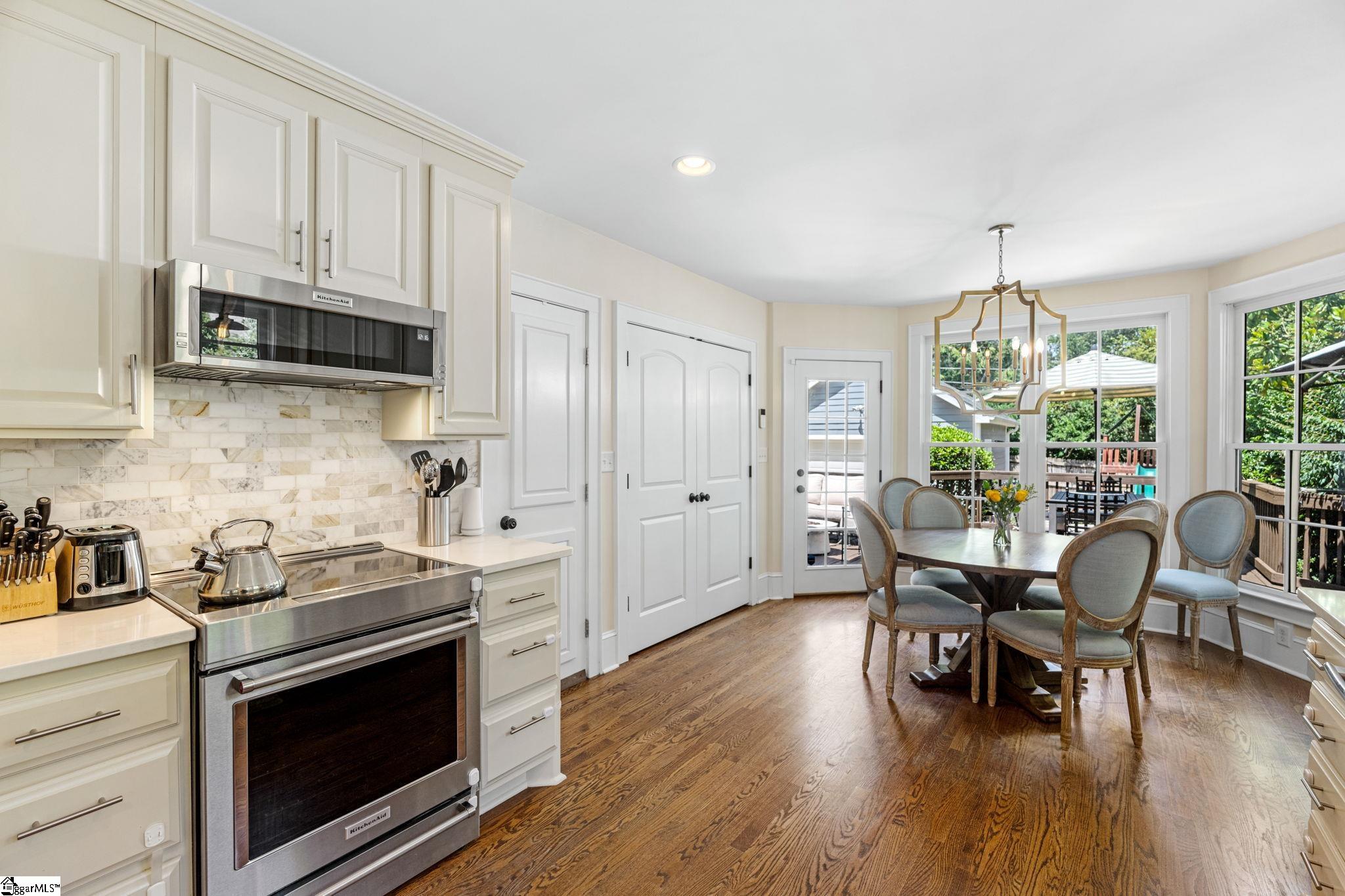 138 Lanneau Drive Greenville, SC 29605