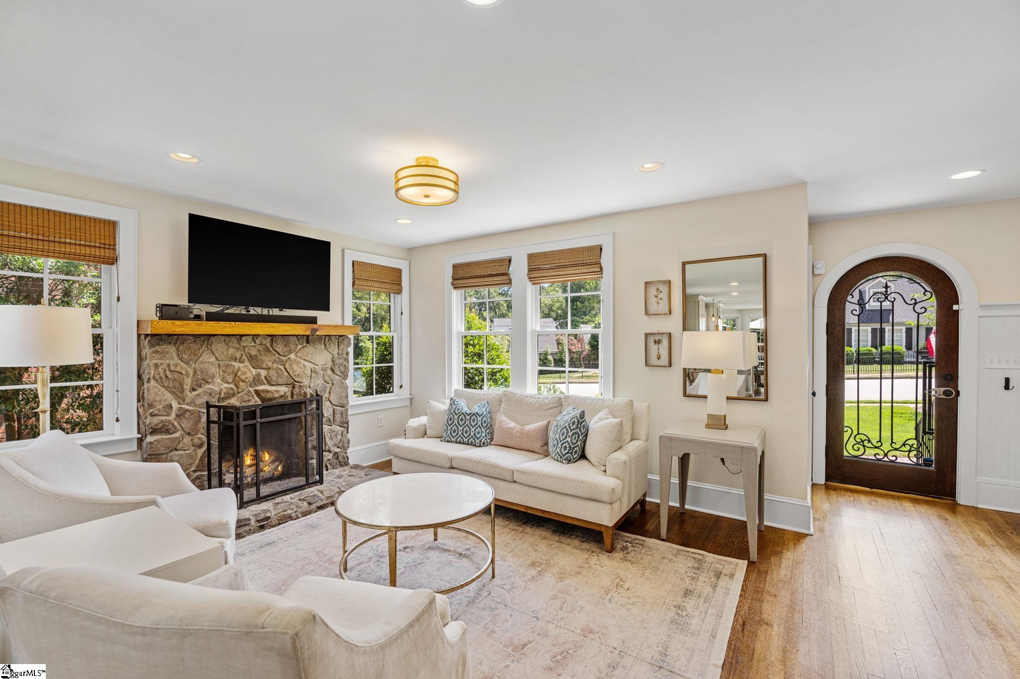 138 Lanneau Drive Greenville, SC 29605