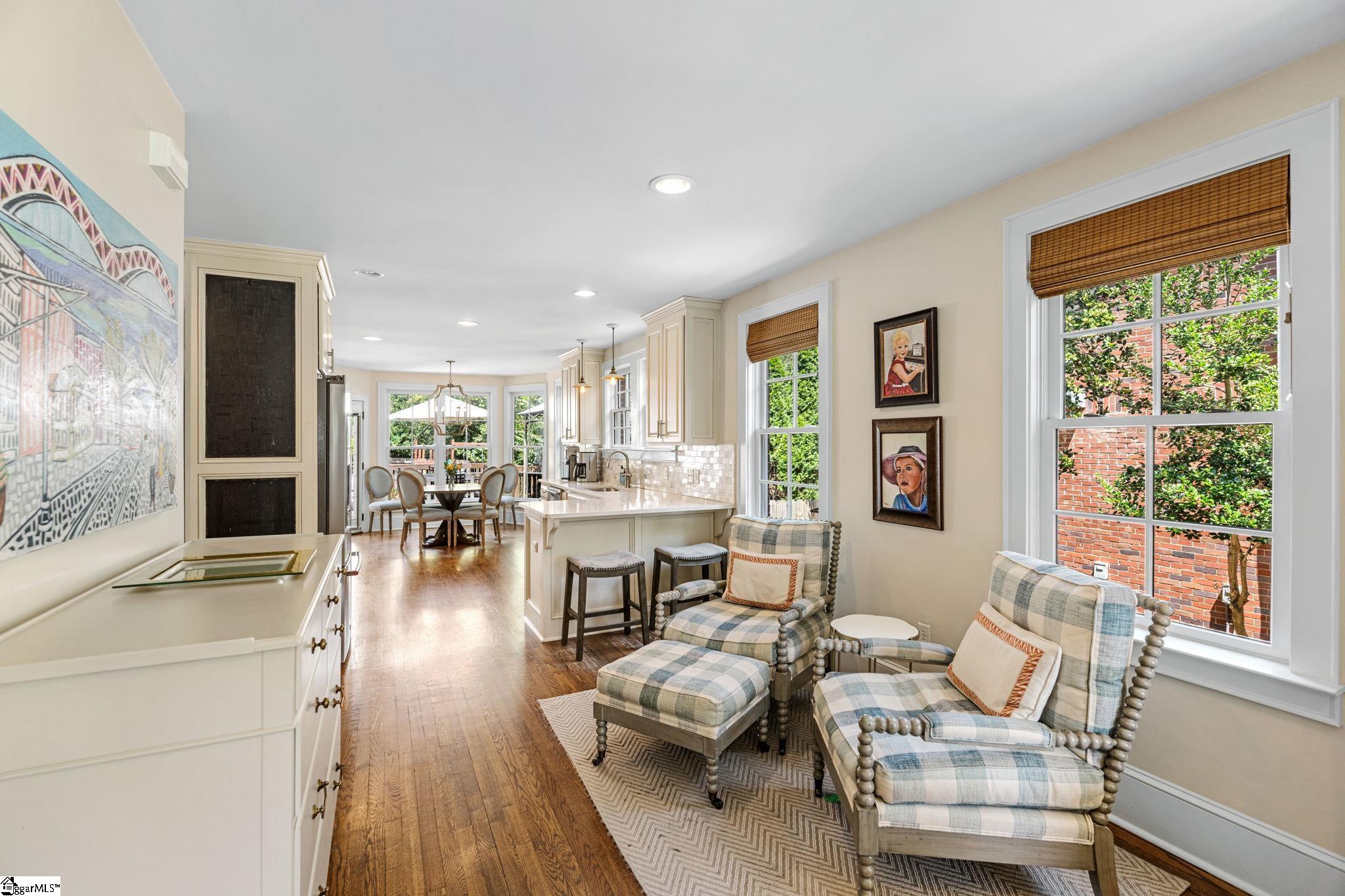 138 Lanneau Drive Greenville, SC 29605