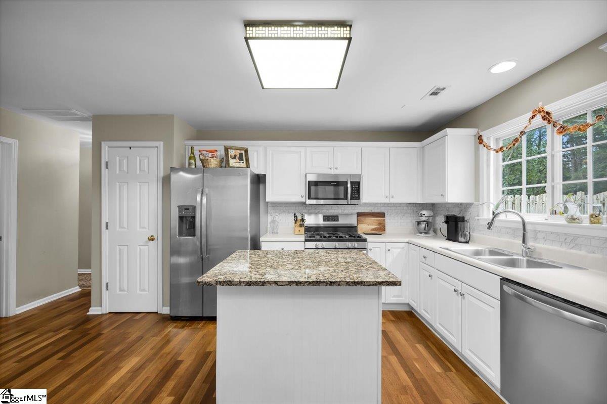 664 Ivybrooke Avenue Greenville, SC 29615