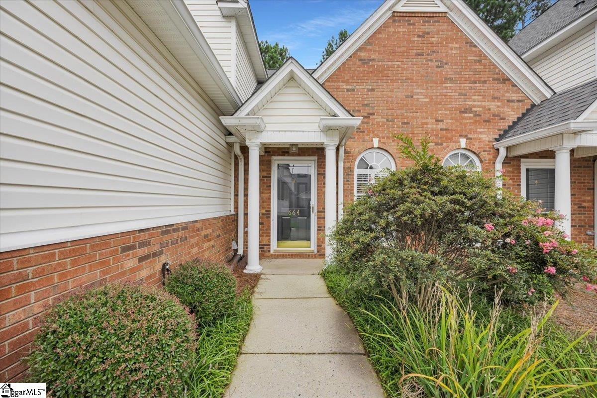 664 Ivybrooke Avenue Greenville, SC 29615