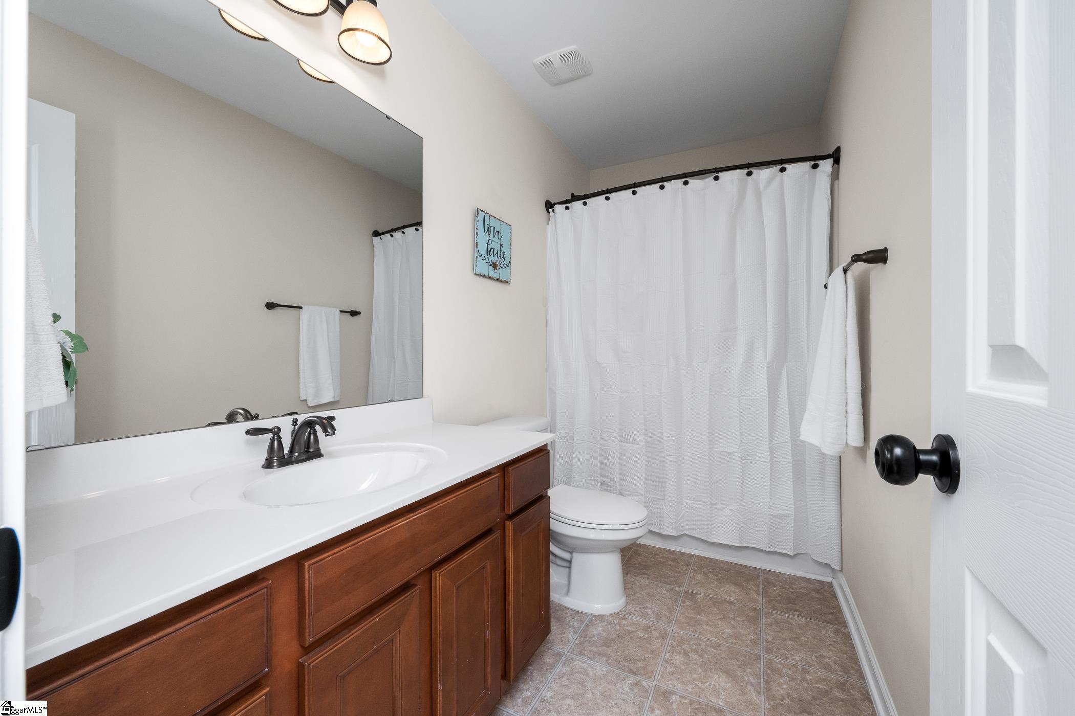 8 Jillian Lee Court Simpsonville, SC 29681