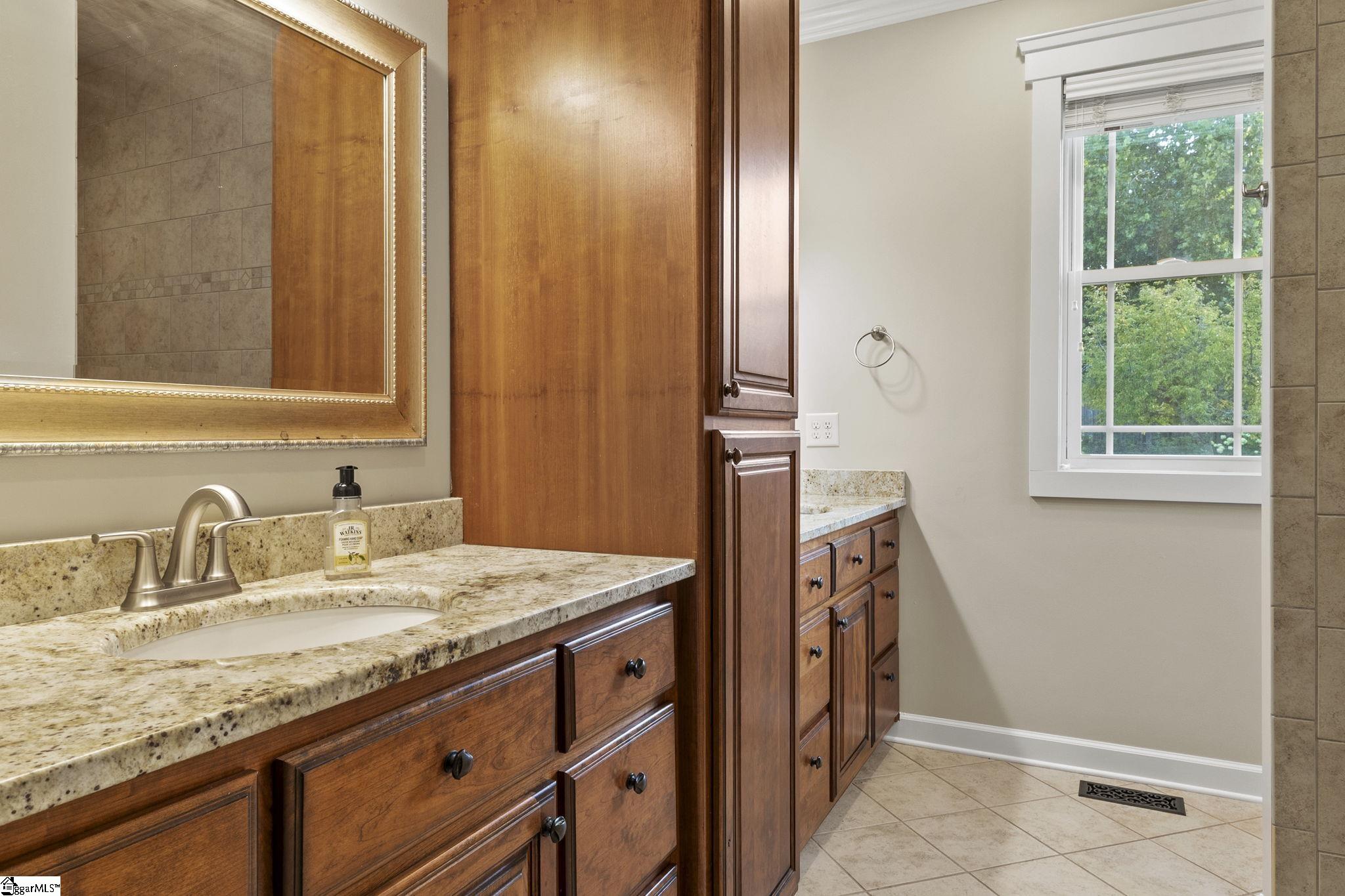 137 Crawford Lake Drive Easley, SC 29642