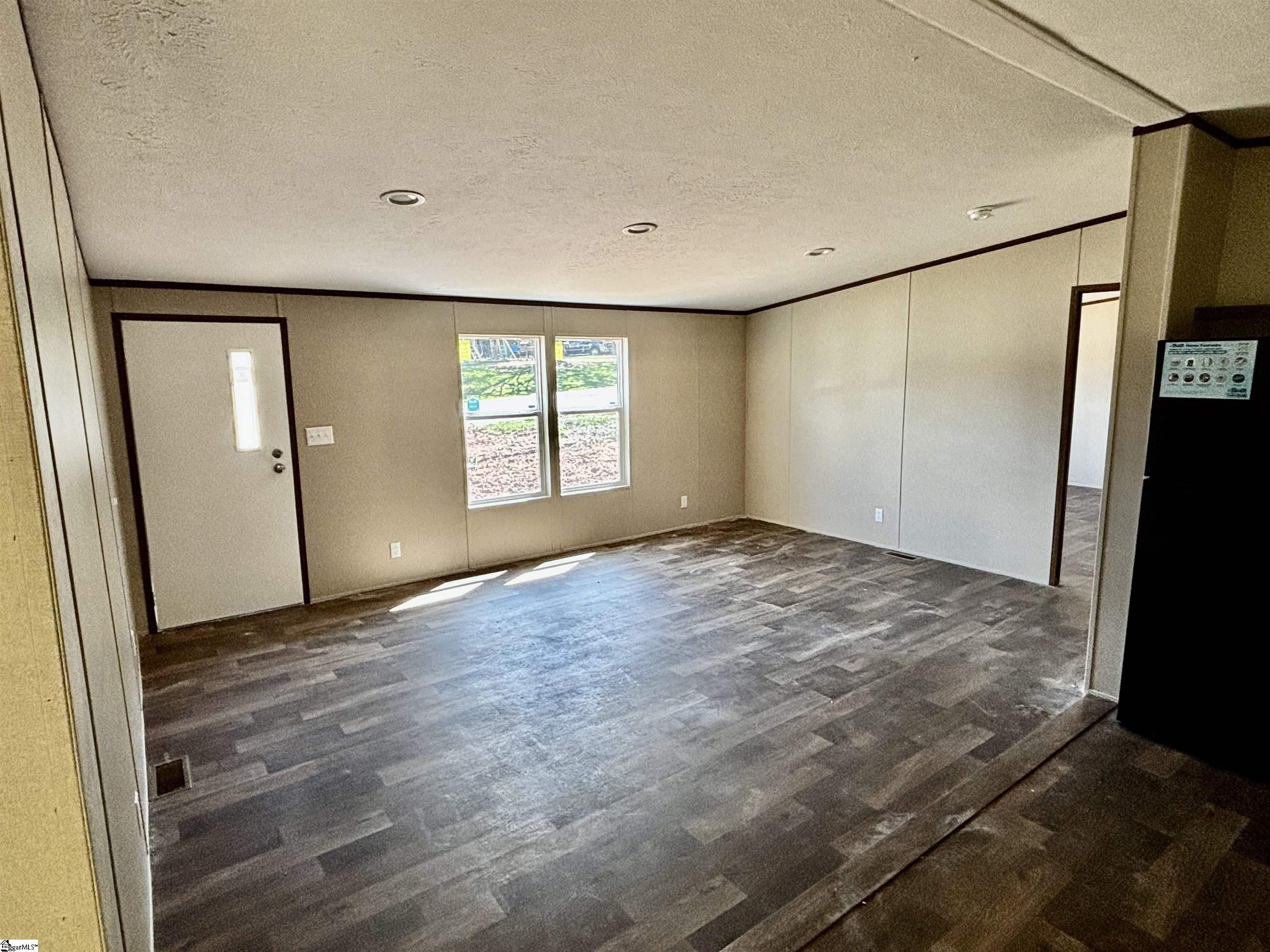 217 Tanglewood Way Gray Court, SC 29645
