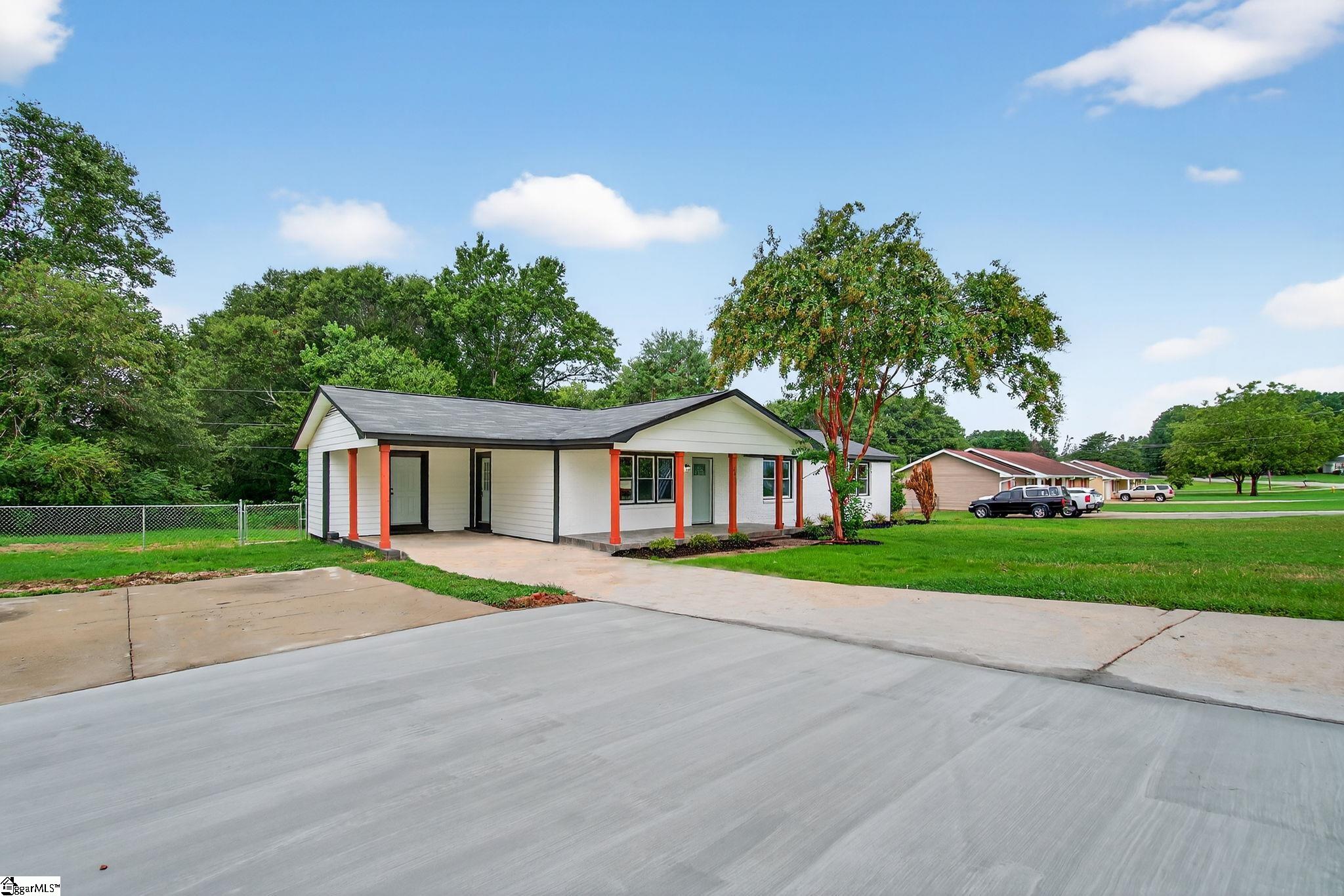 2611 Highway 86 Piedmont, SC 29673
