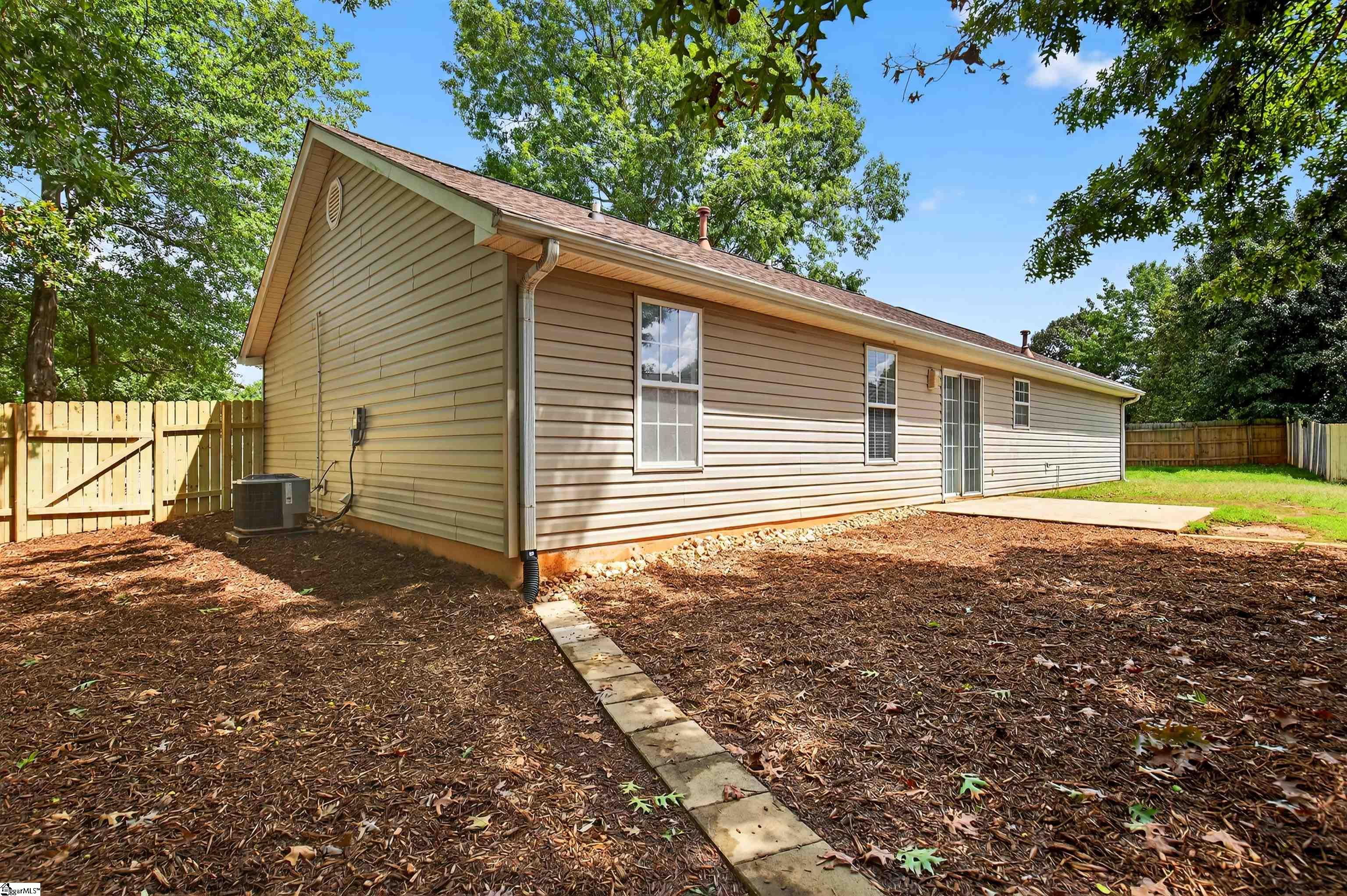 407 Ariel Court Fountain Inn, SC 29645