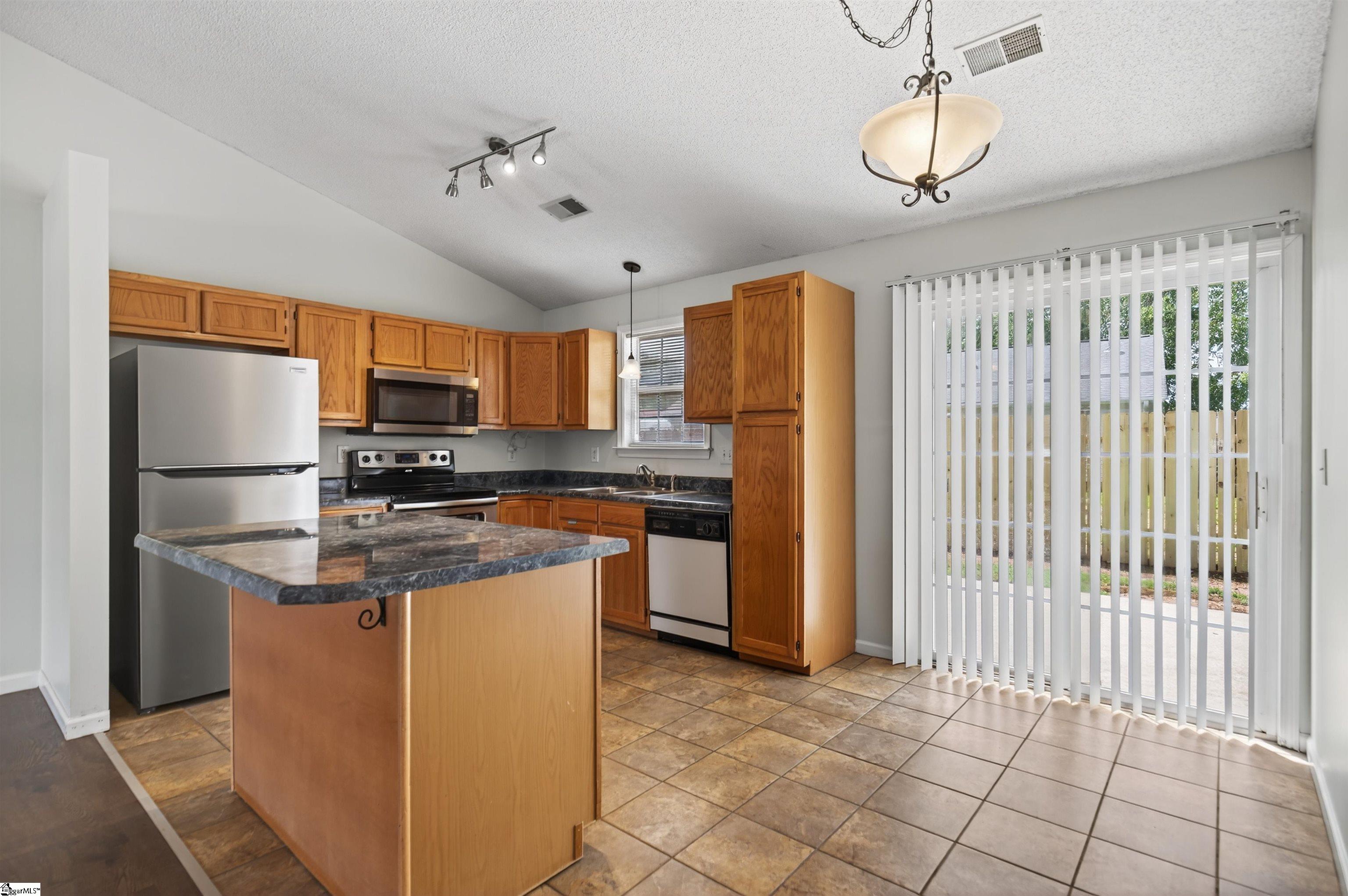407 Ariel Court Fountain Inn, SC 29645