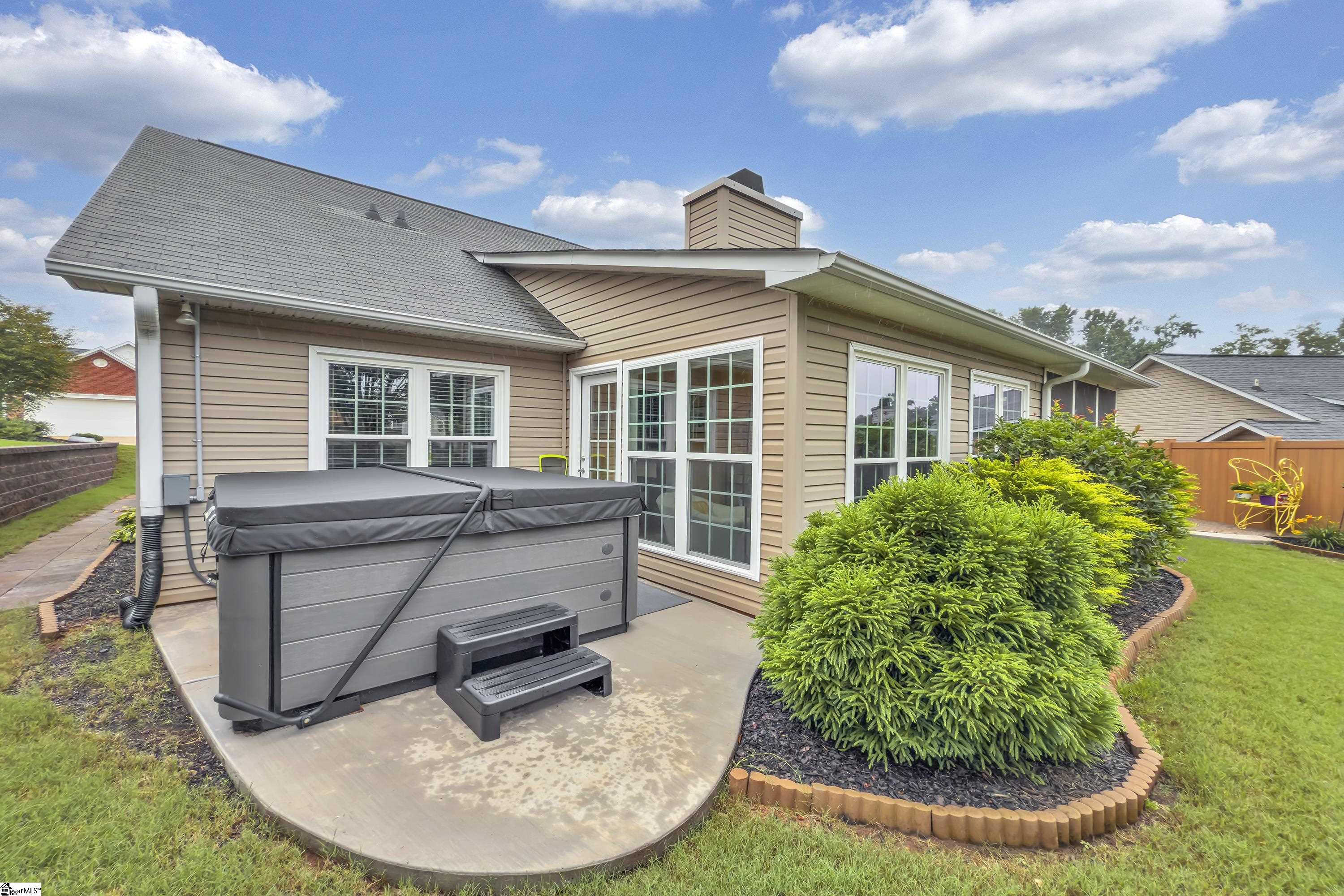 304 Lexington Place Way Greenville, SC 29615