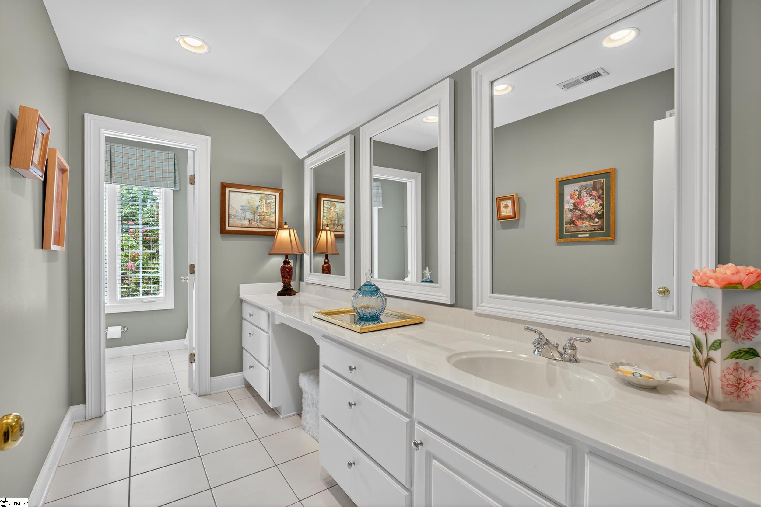 374 Hidden Creek Circle Spartanburg, SC 29306