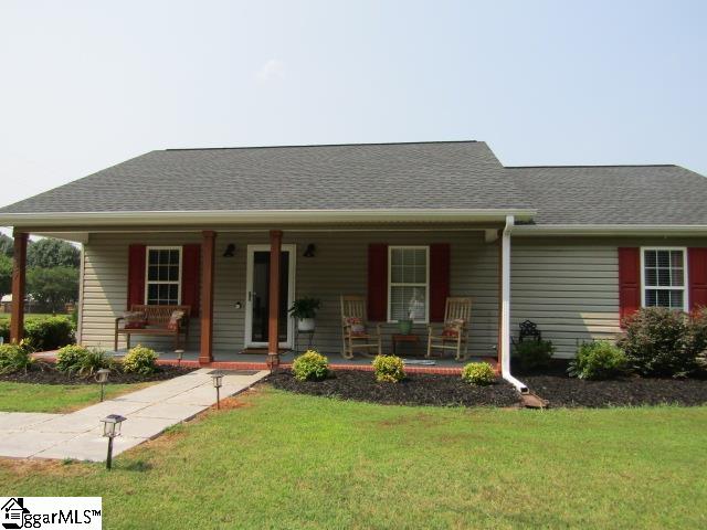 4521 Cross Anchor Road Enoree, SC 29335