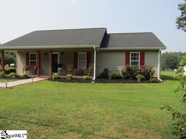 4521 Cross Anchor Road Enoree, SC 29335