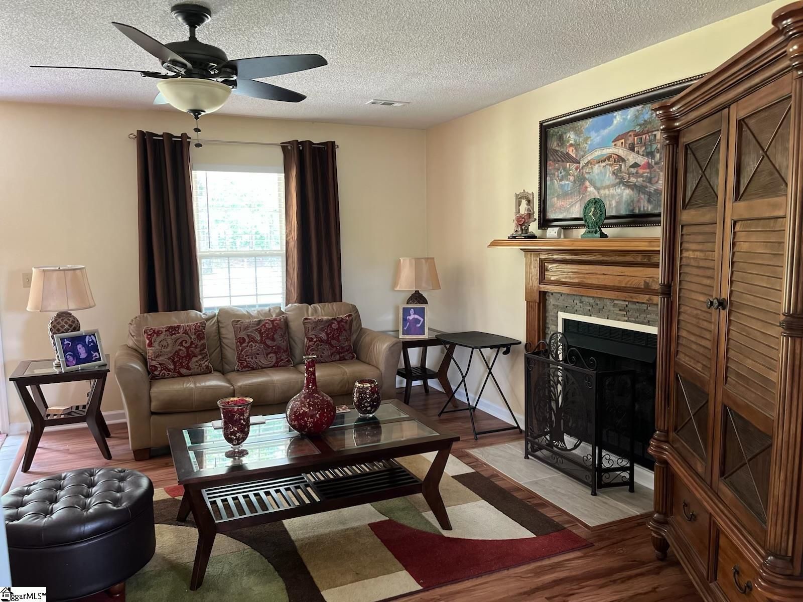 4521 Cross Anchor Road Enoree, SC 29335