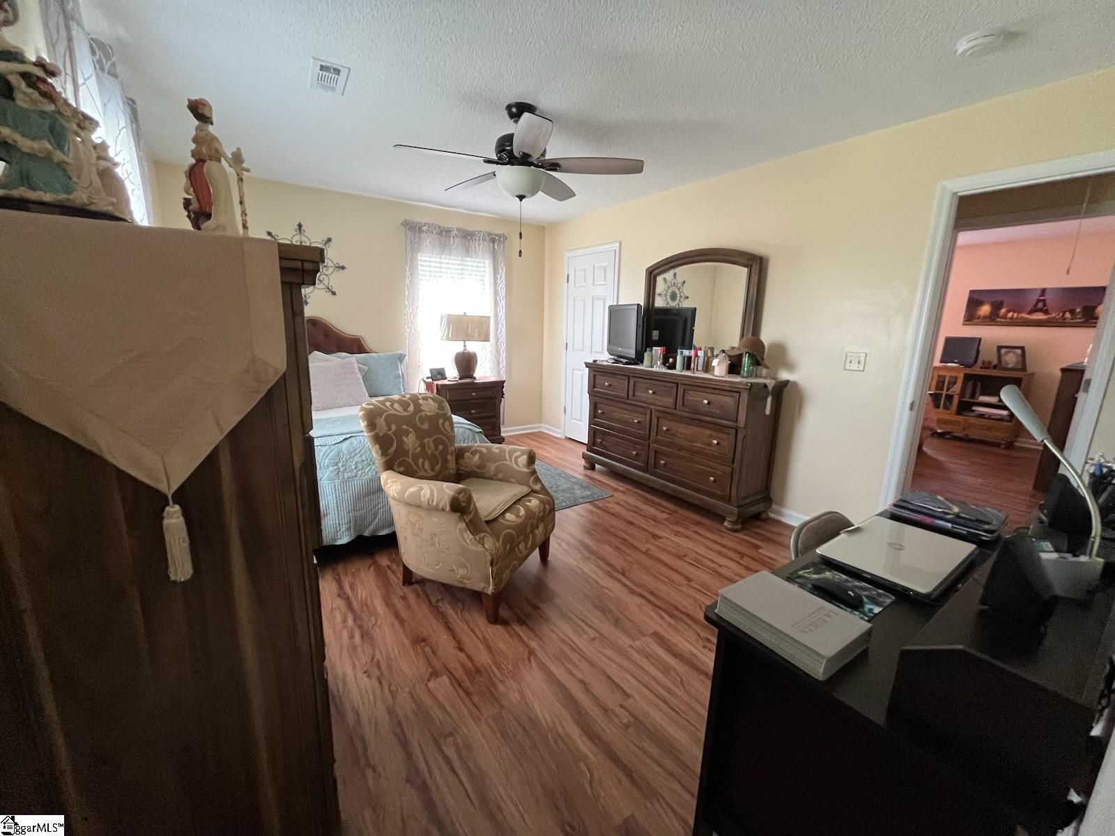 4521 Cross Anchor Road Enoree, SC 29335