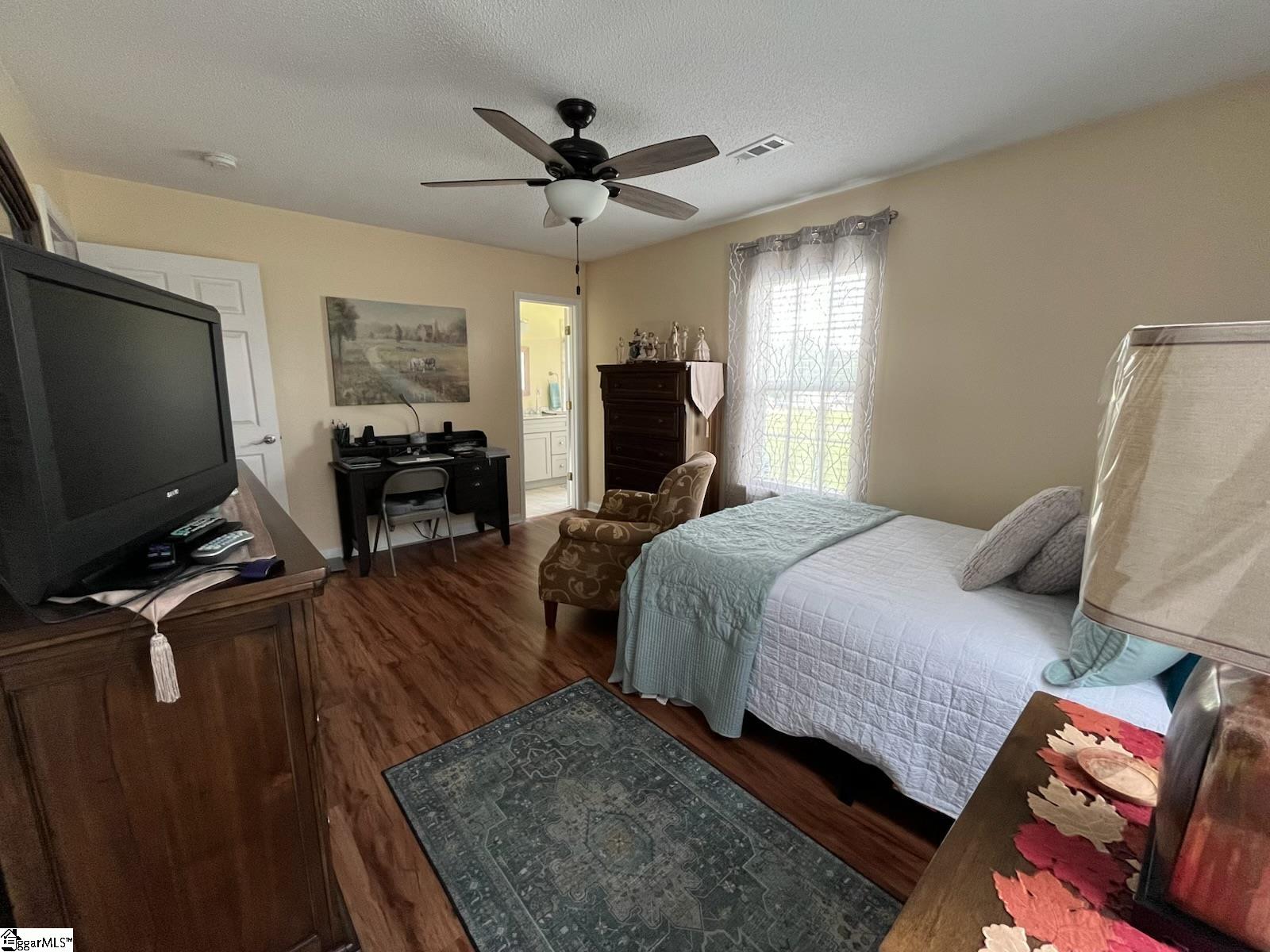 4521 Cross Anchor Road Enoree, SC 29335