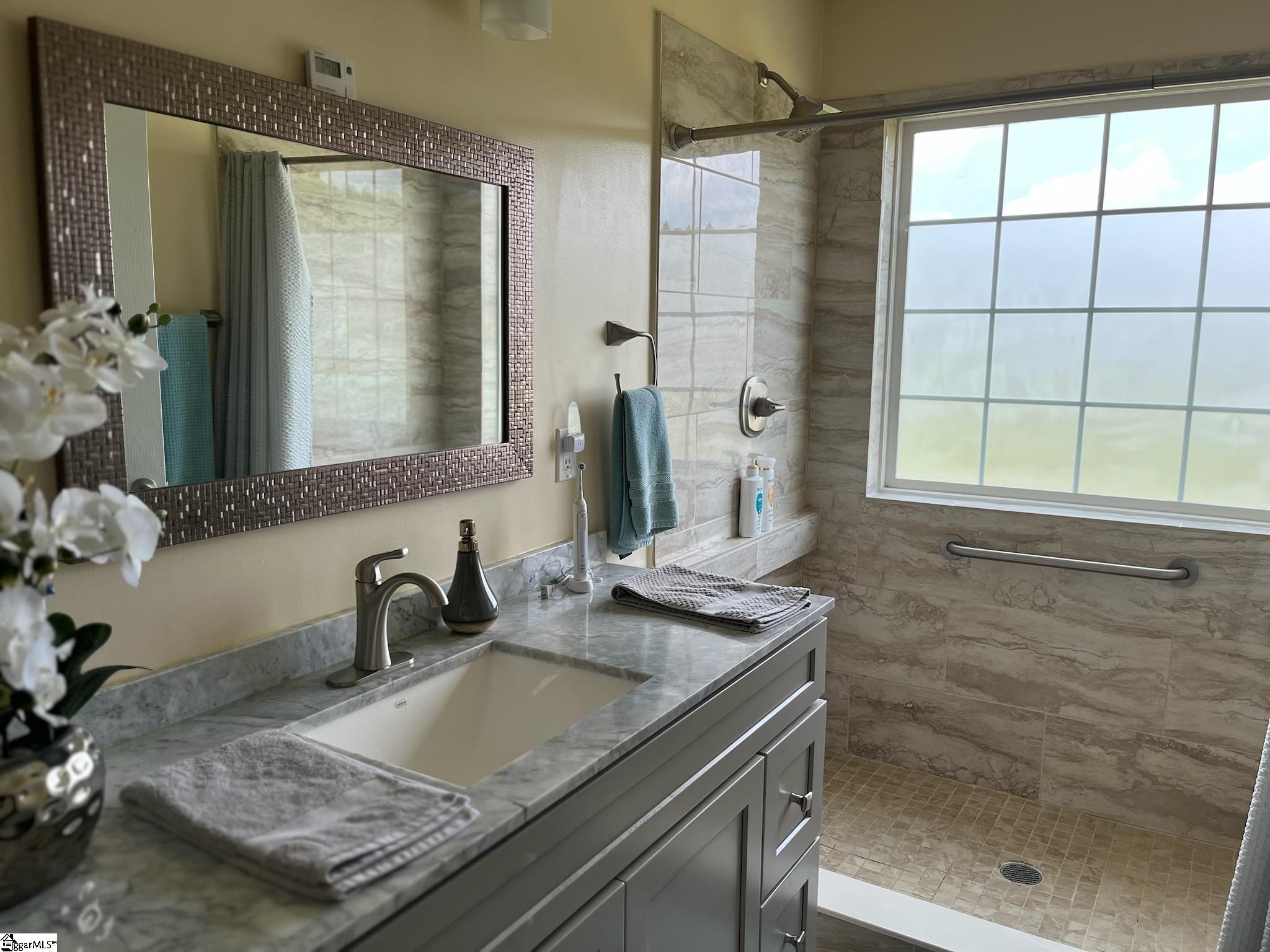 4521 Cross Anchor Road Enoree, SC 29335