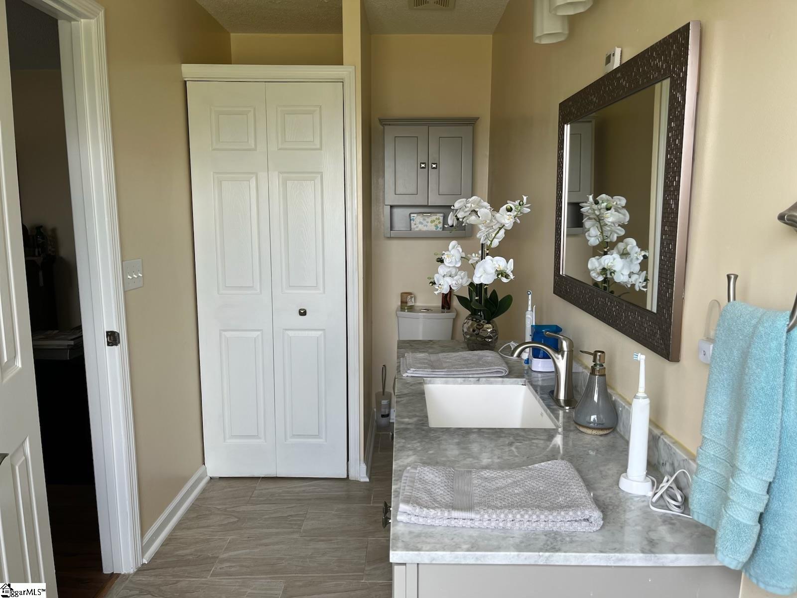 4521 Cross Anchor Road Enoree, SC 29335
