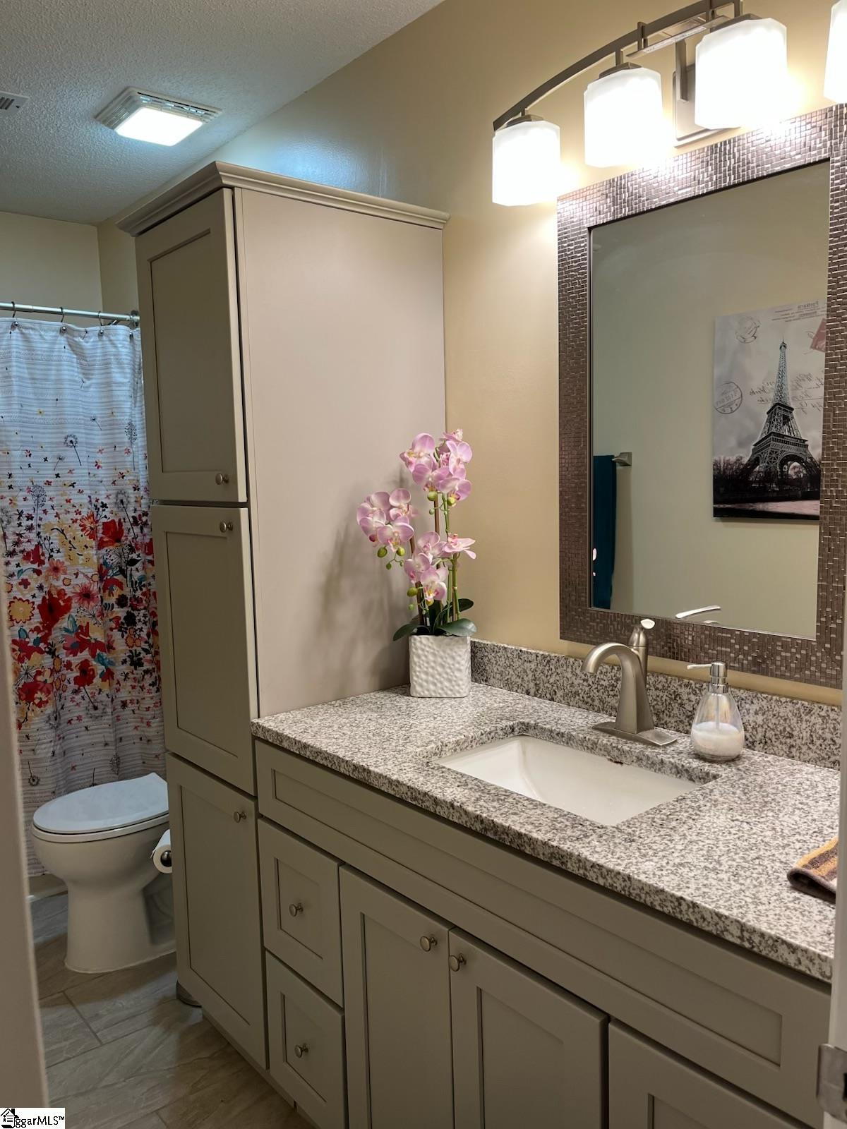 4521 Cross Anchor Road Enoree, SC 29335