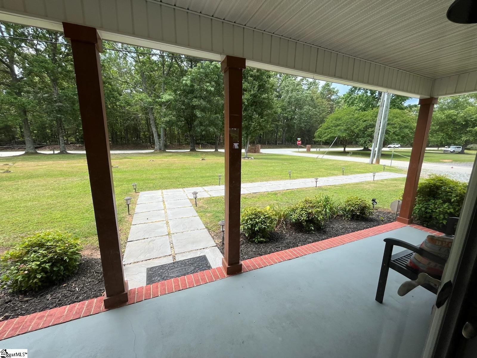 4521 Cross Anchor Road Enoree, SC 29335