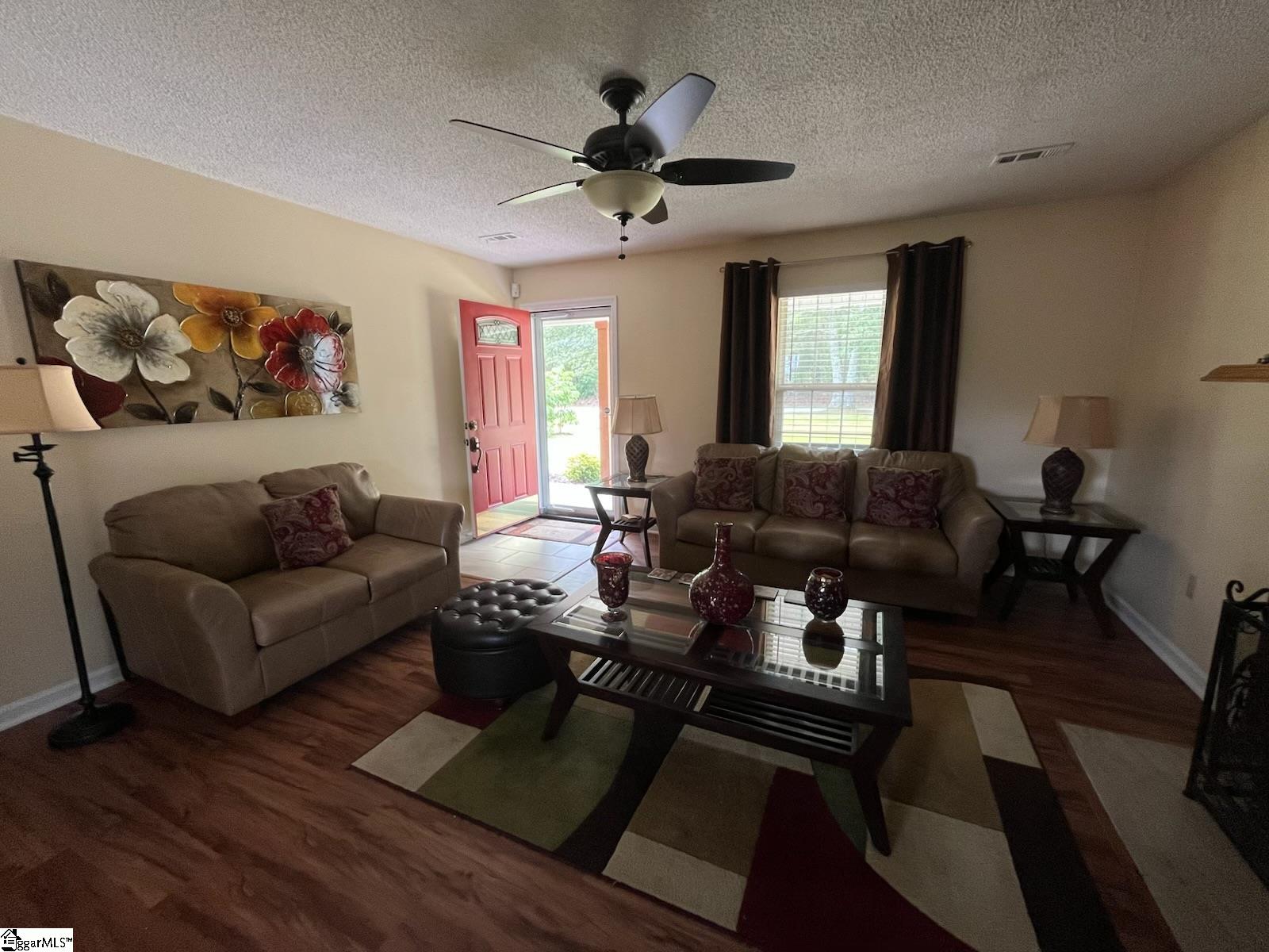 4521 Cross Anchor Road Enoree, SC 29335