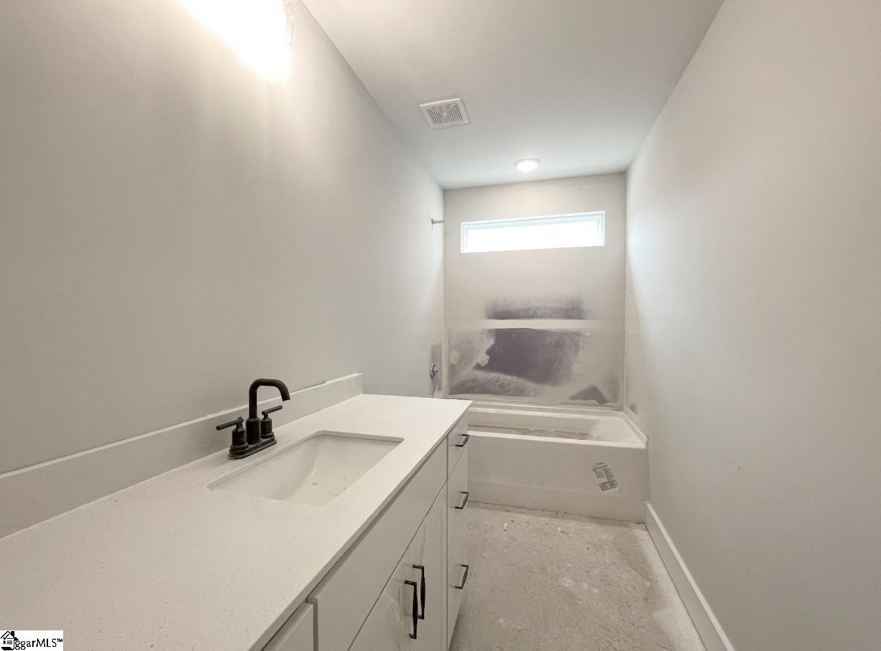 1720 Constitution Lane Moore, SC 29369