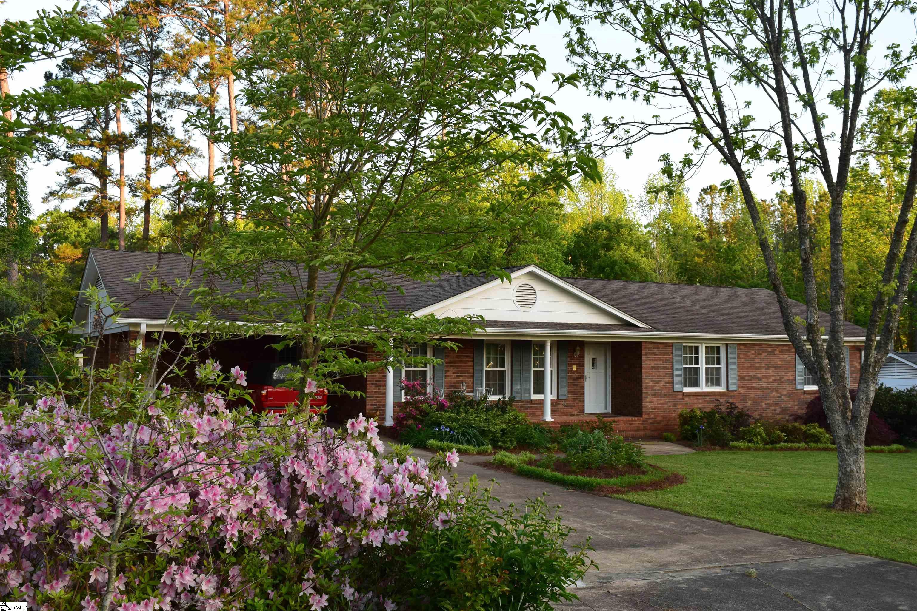 445 Harrell Drive Spartanburg, SC 29307
