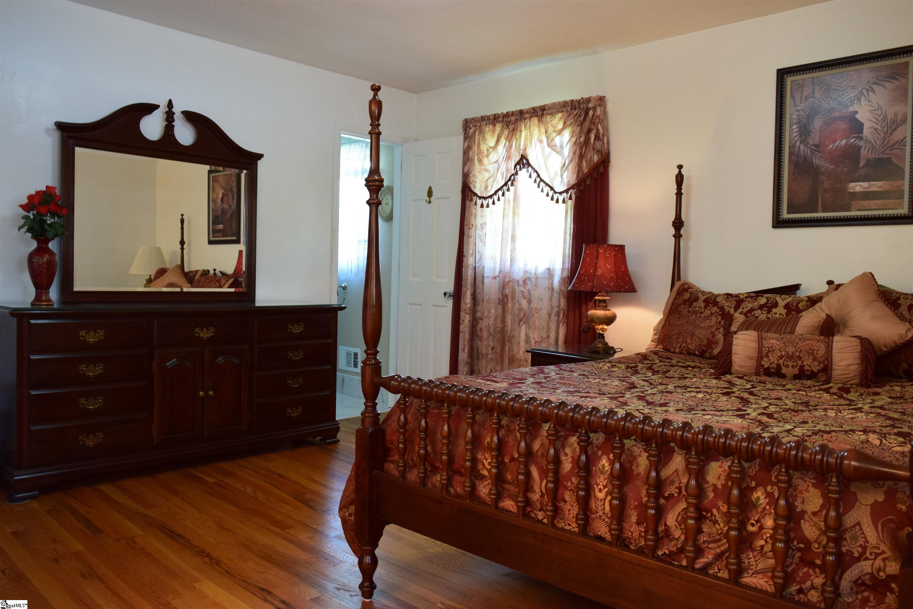445 Harrell Drive Spartanburg, SC 29307