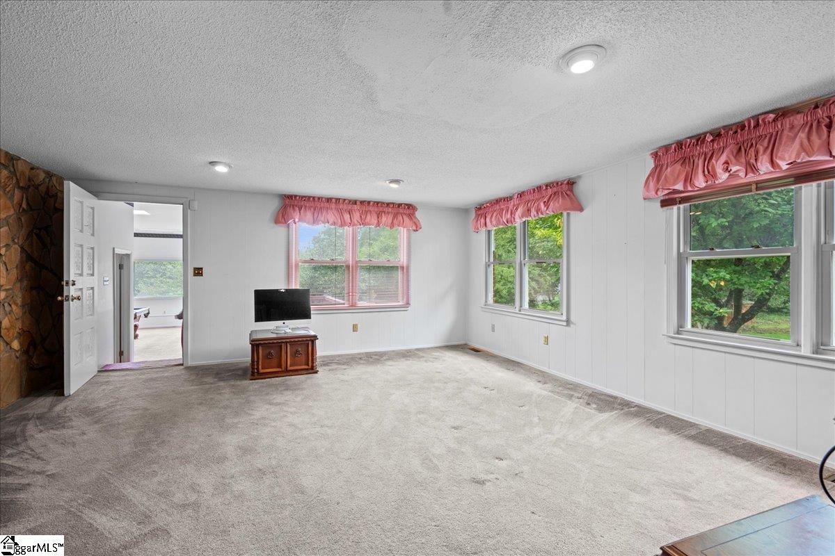 101 Lawnfield Street Mauldin, SC 29662