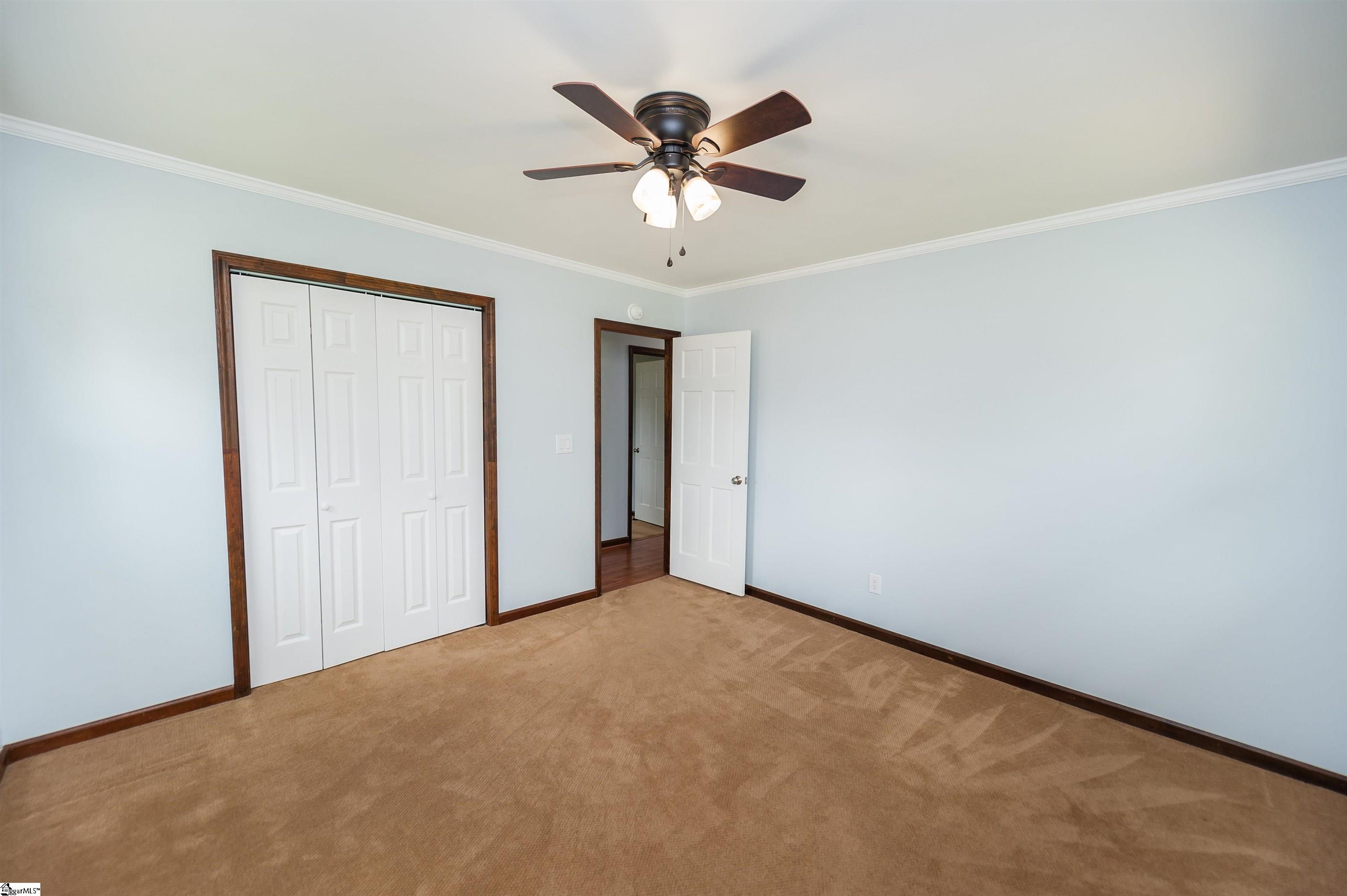 217 N Hill Drive Boiling Springs, SC 29316