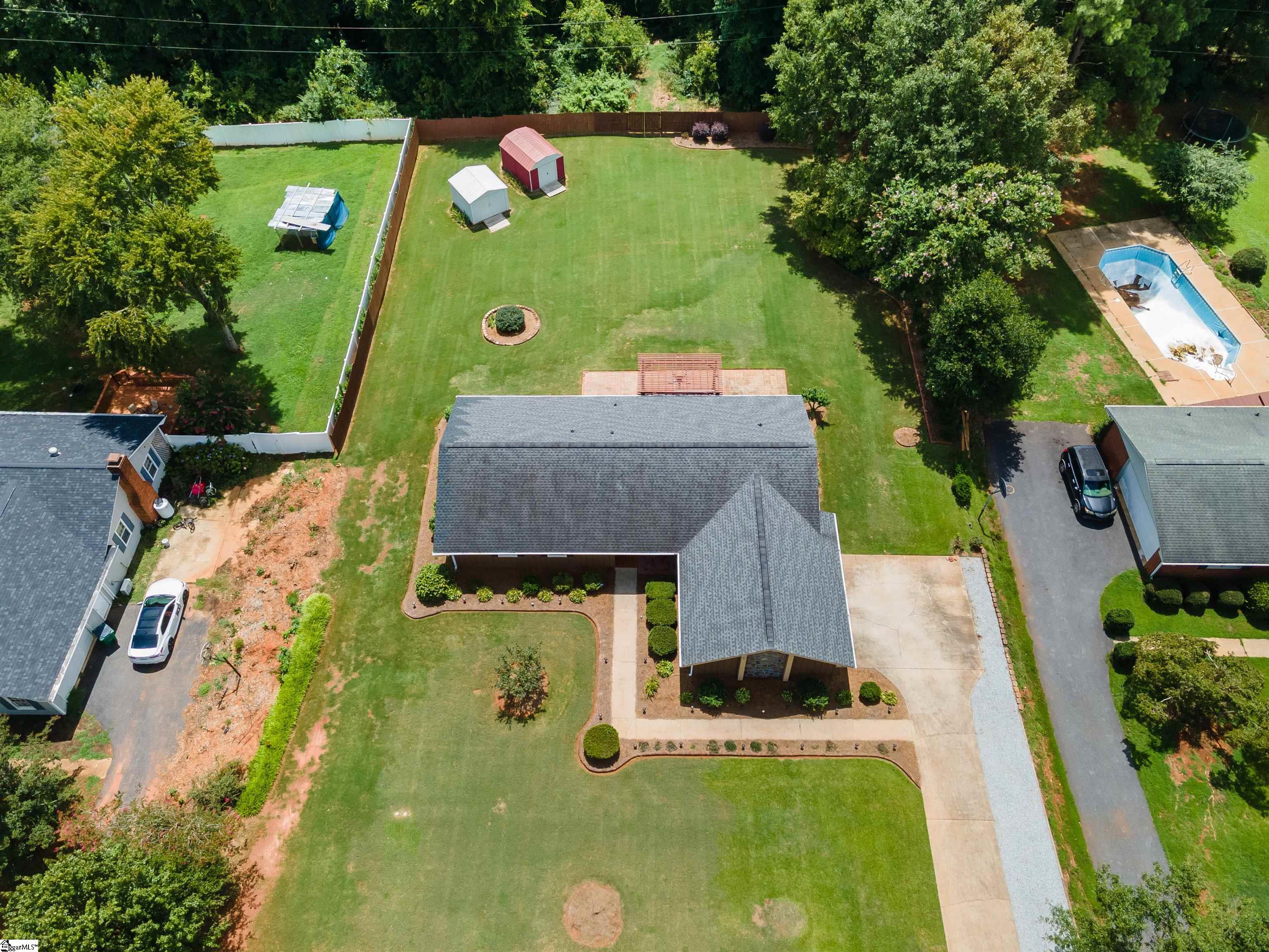 217 N Hill Drive Boiling Springs, SC 29316