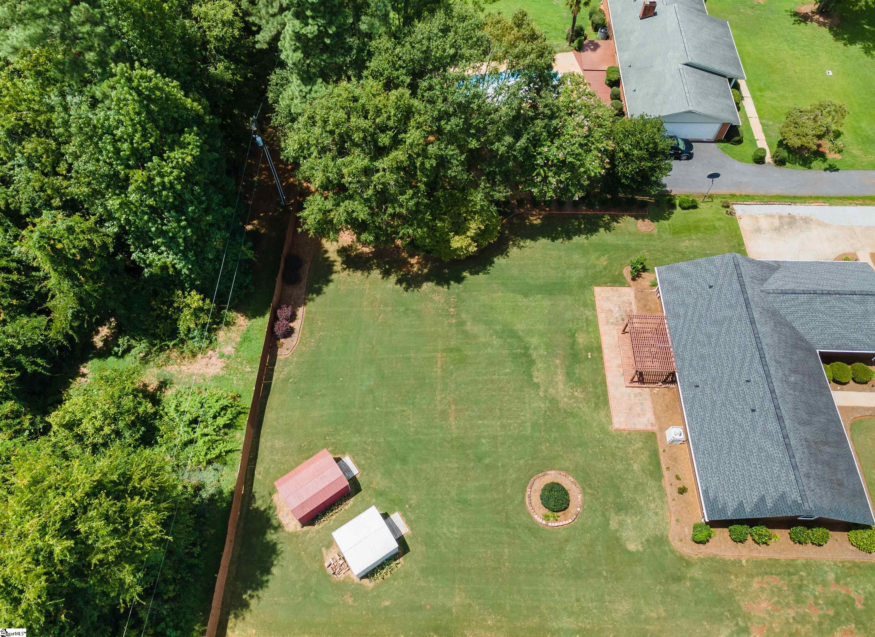 217 N Hill Drive Boiling Springs, SC 29316